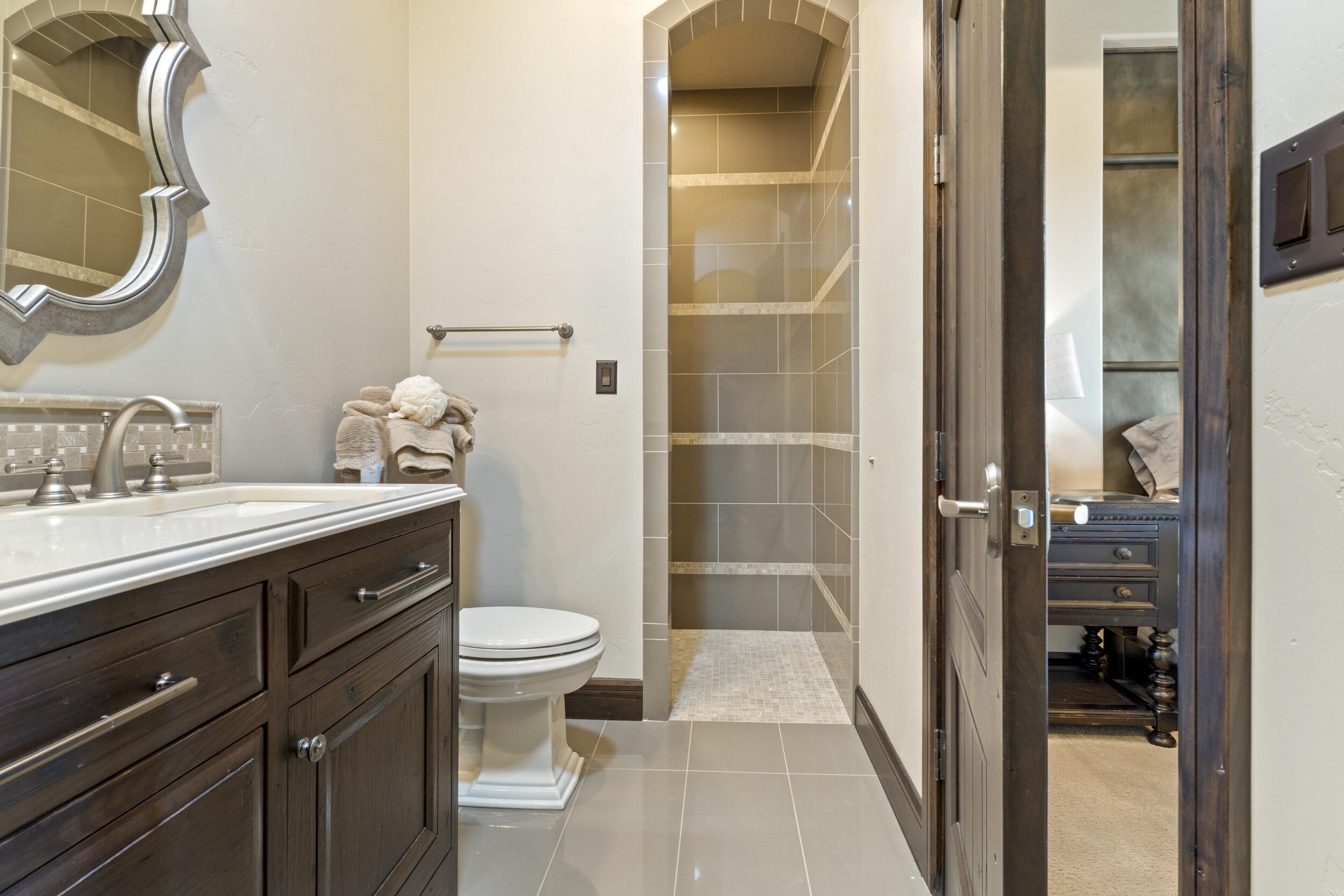 STONE CLIFF - Residential