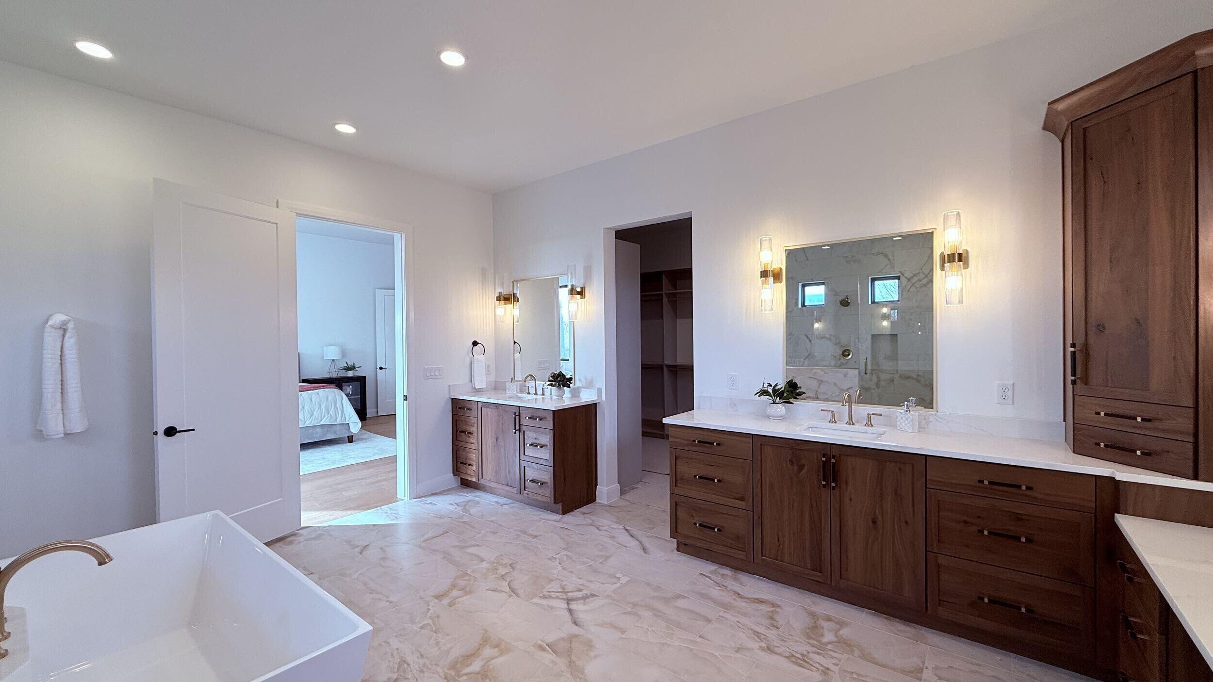 LEDGES OF ST GEORGE - Residential