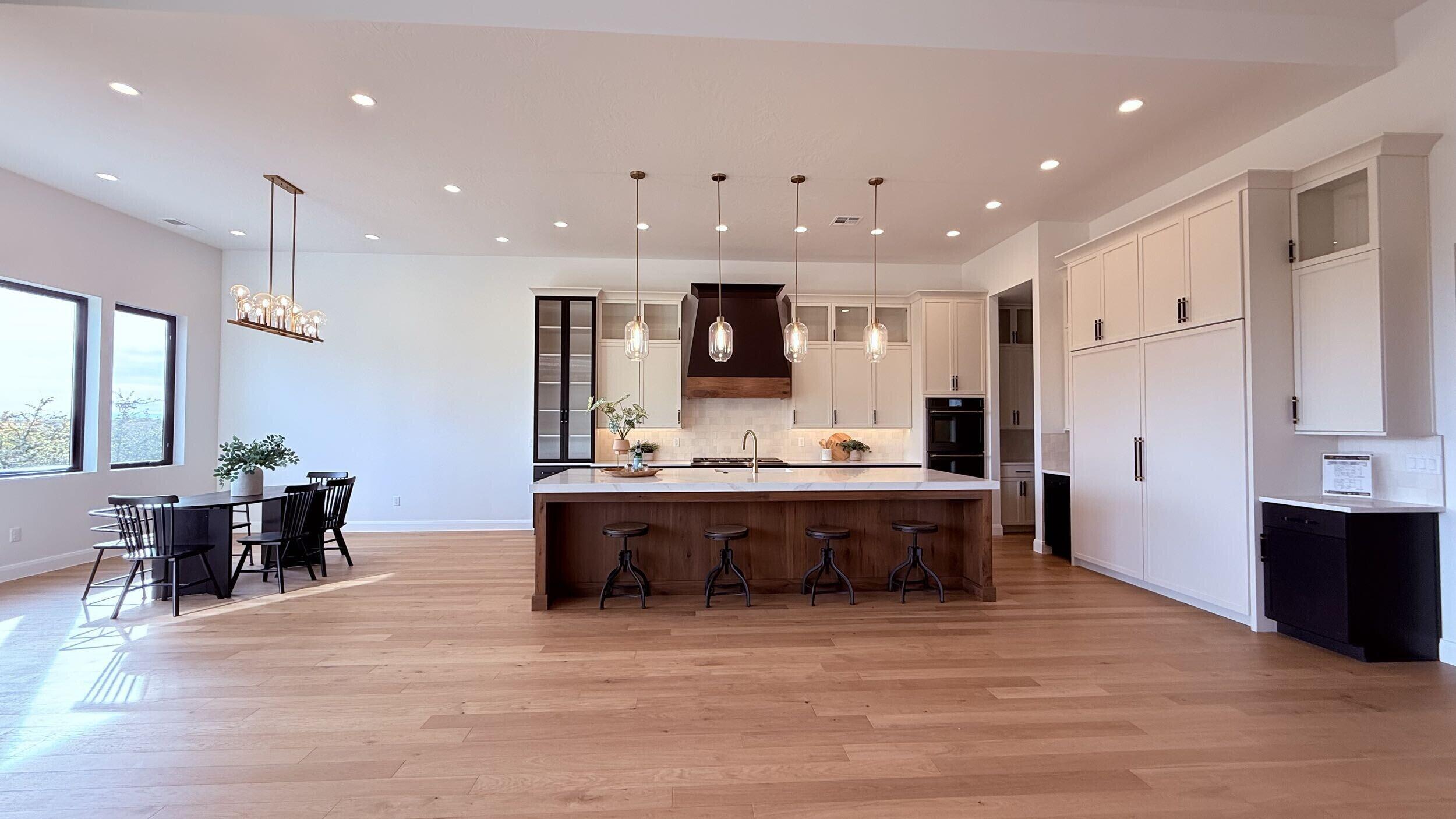 LEDGES OF ST GEORGE - Residential