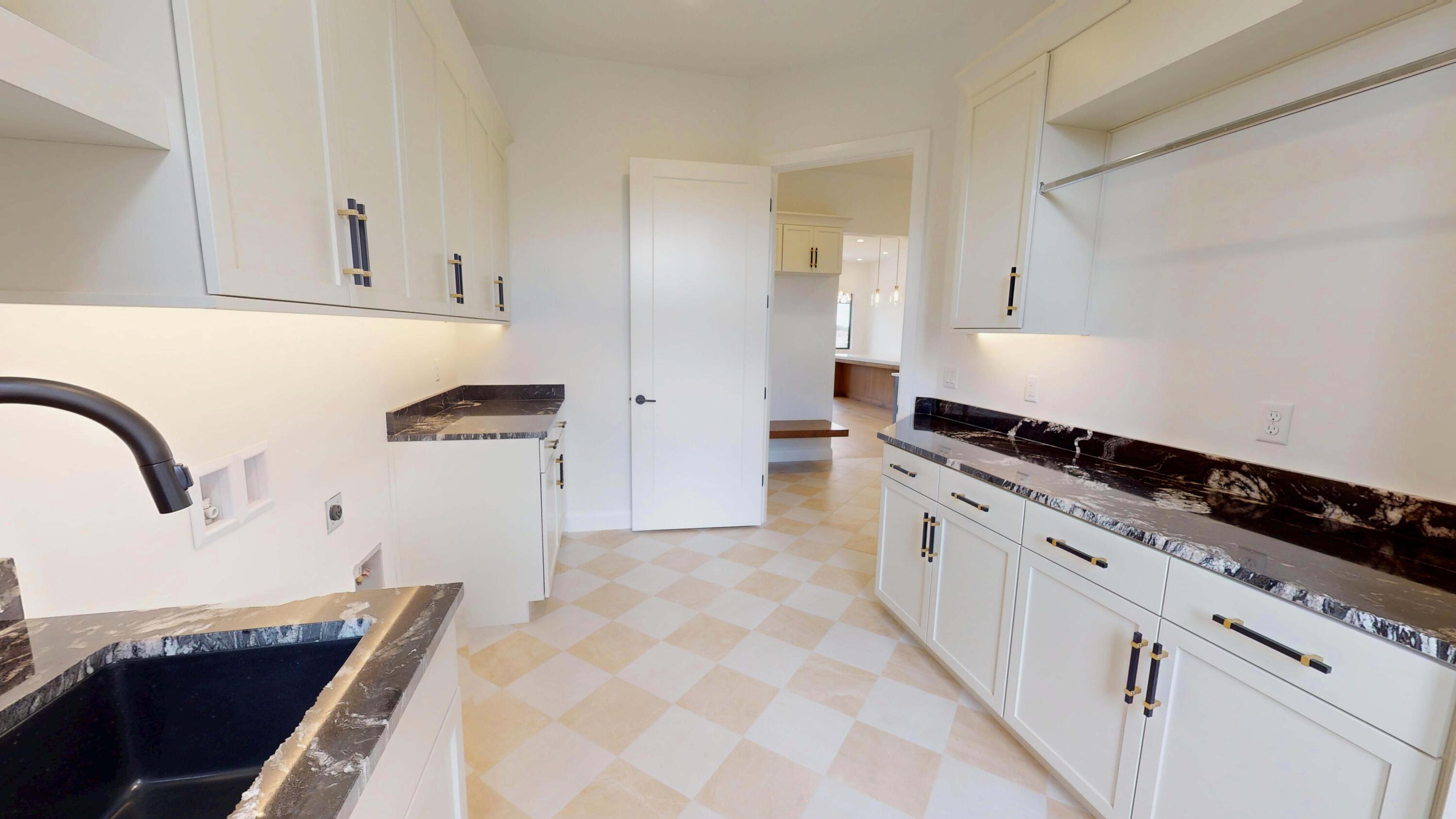 LEDGES OF ST GEORGE - Residential