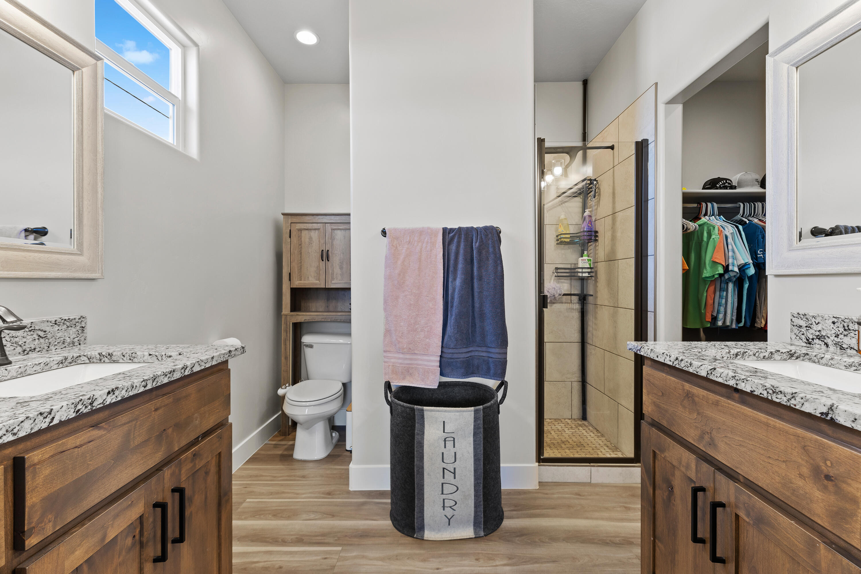 POINT BREAK - Residential