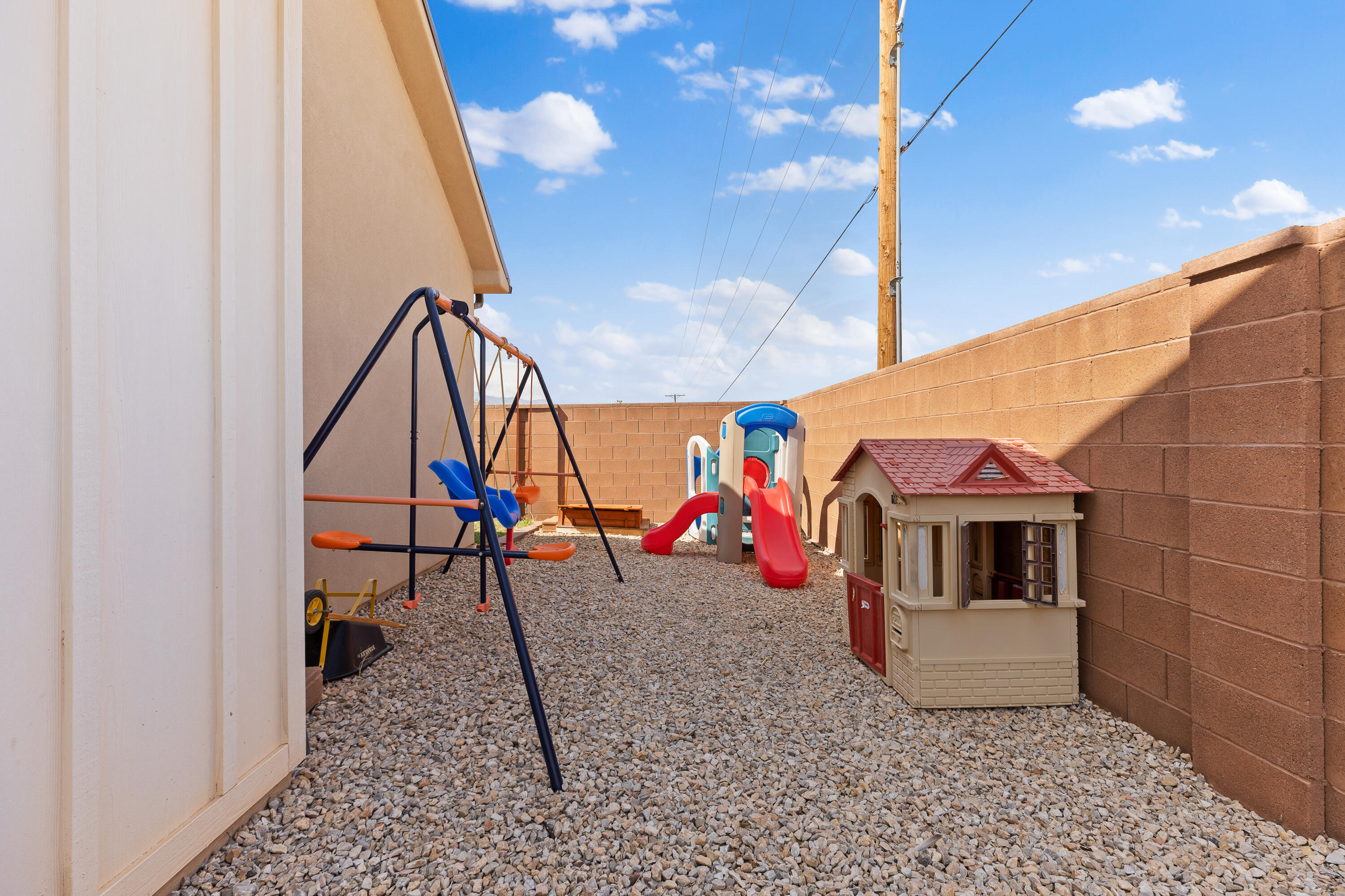 POINT BREAK - Residential