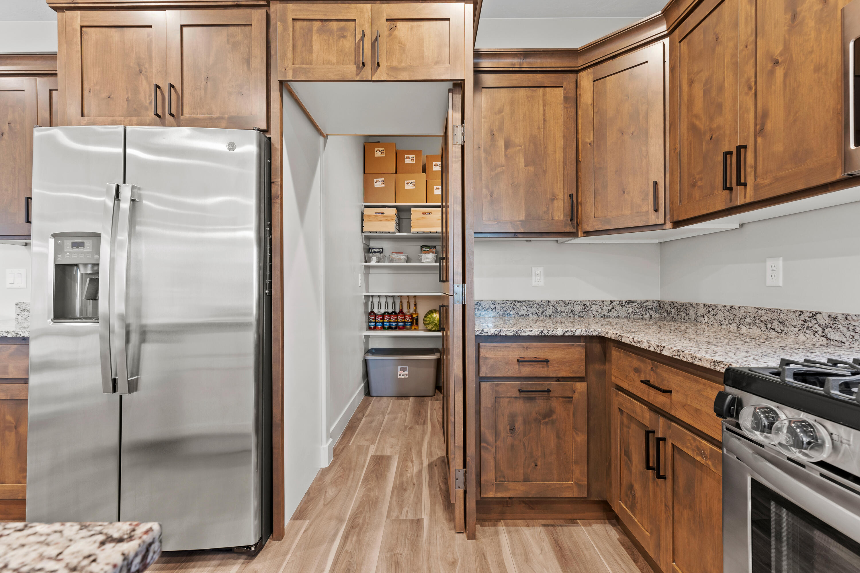 POINT BREAK - Residential