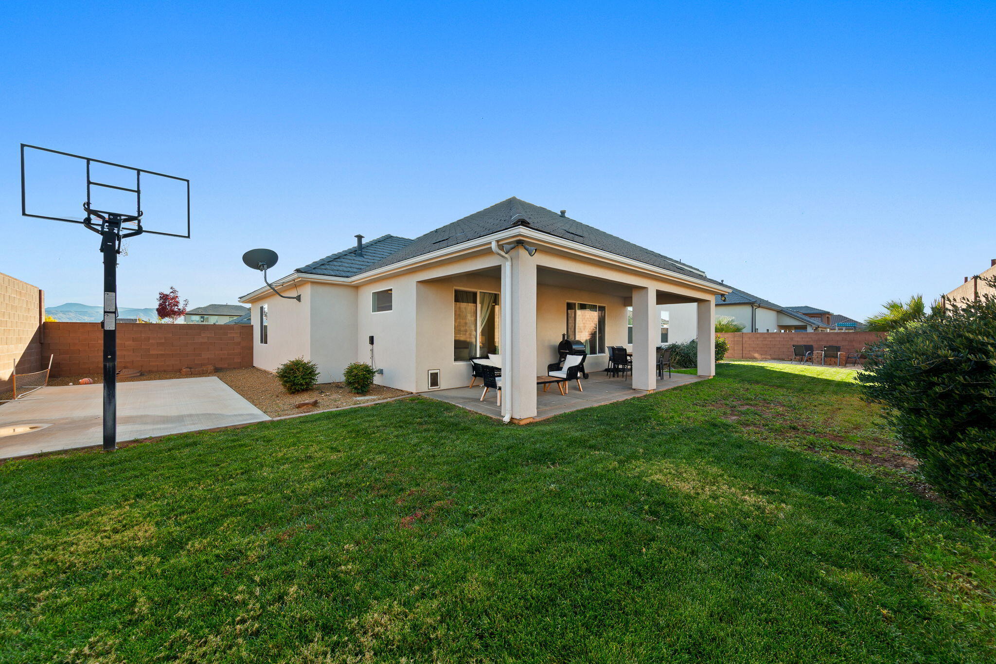 DESERT HEIGHTS - Residential