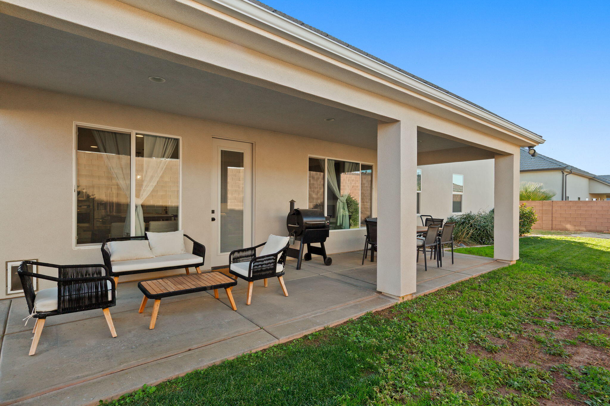 DESERT HEIGHTS - Residential