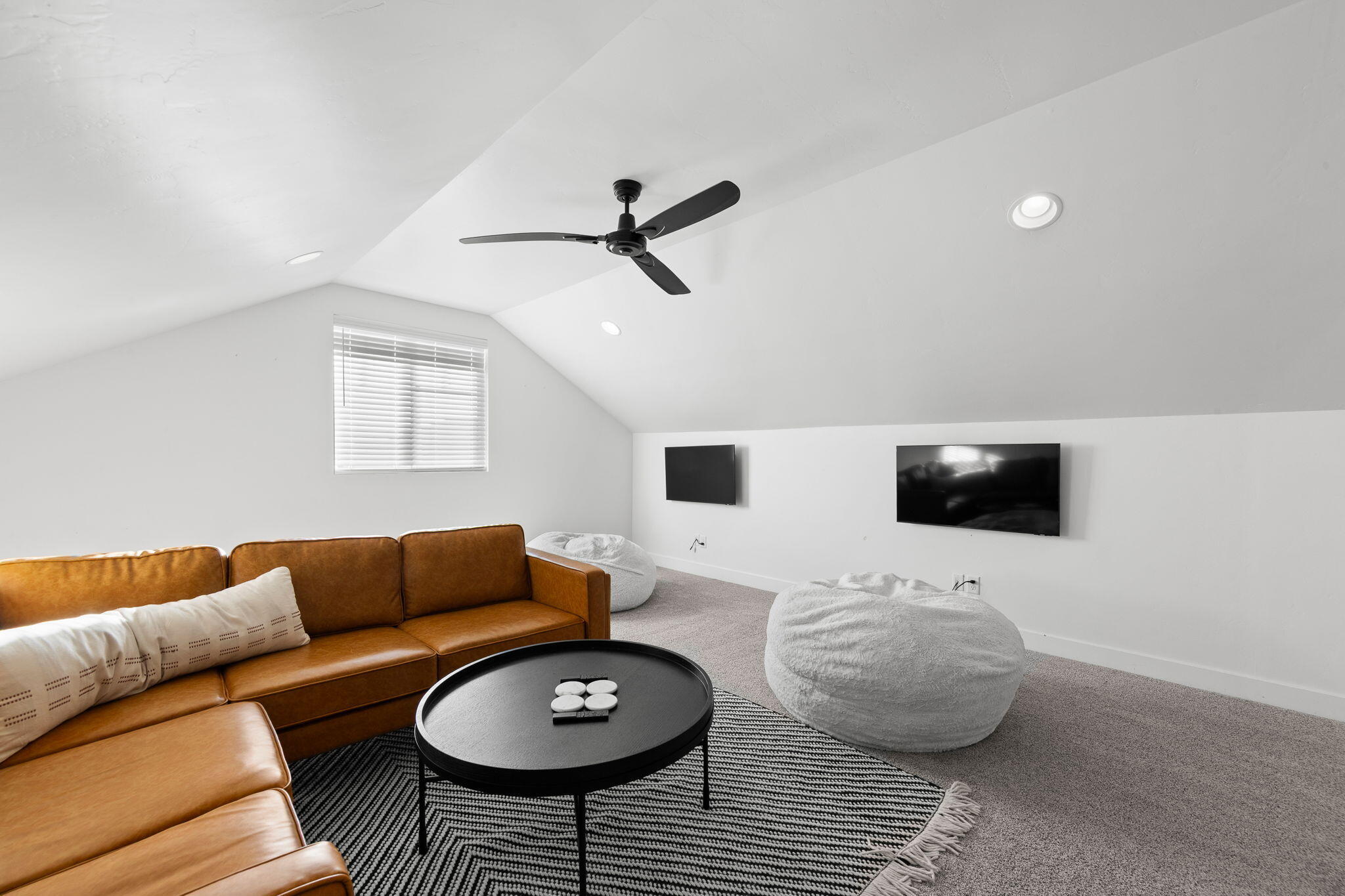 DESERT HEIGHTS - Residential