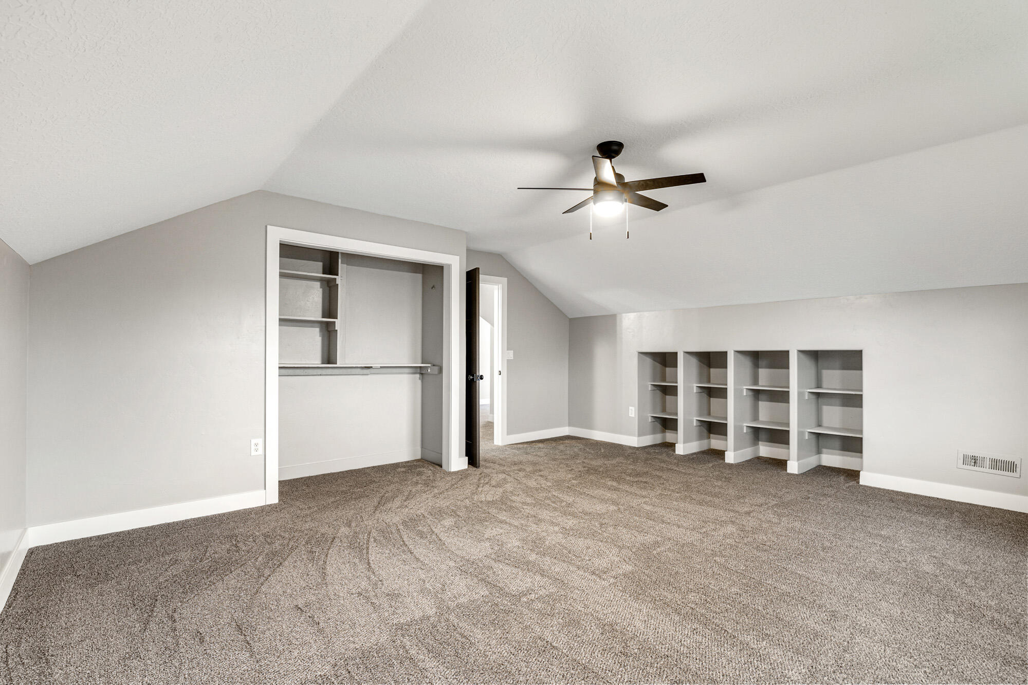 IVINS TOWNSITE - Residential