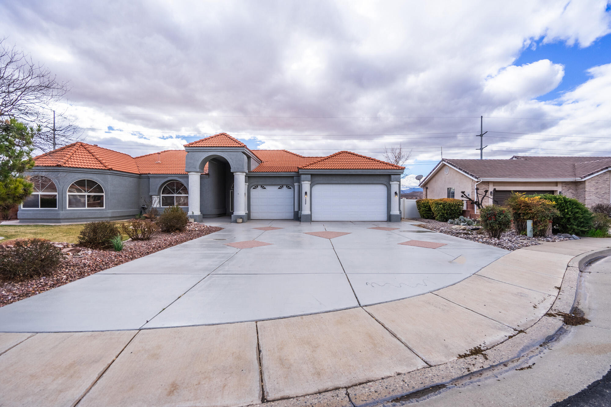 BLOOMINGTON LANE - Residential