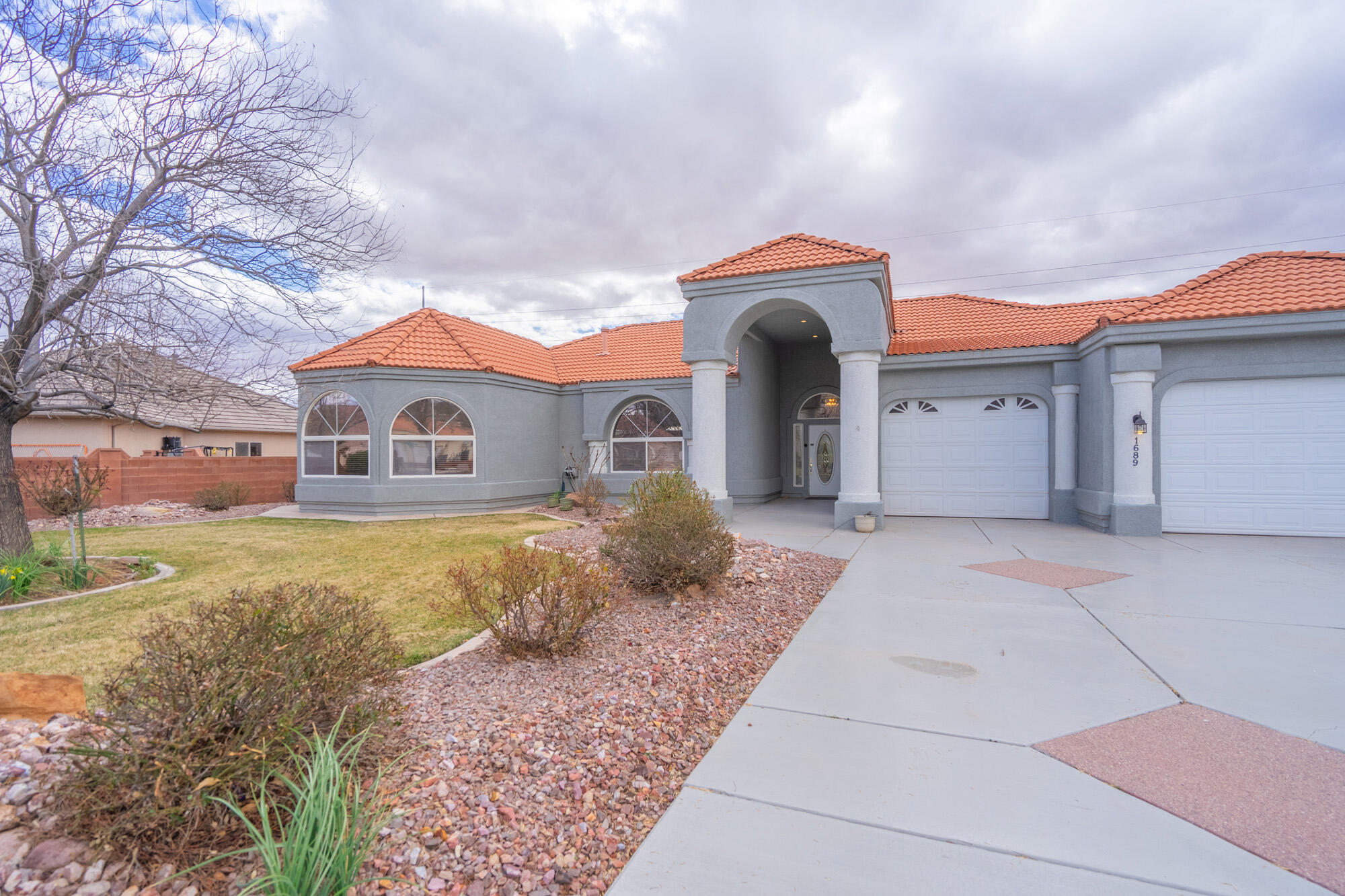 BLOOMINGTON LANE - Residential