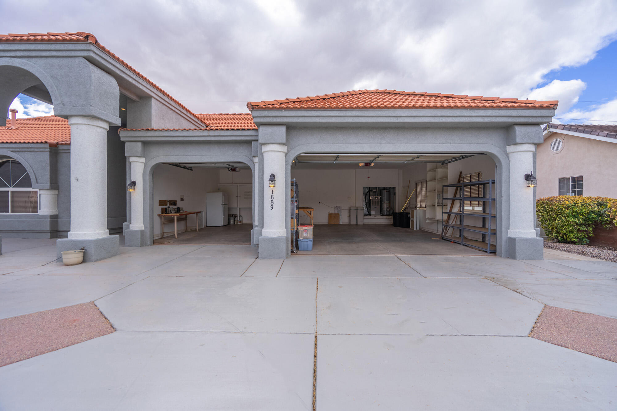 BLOOMINGTON LANE - Residential