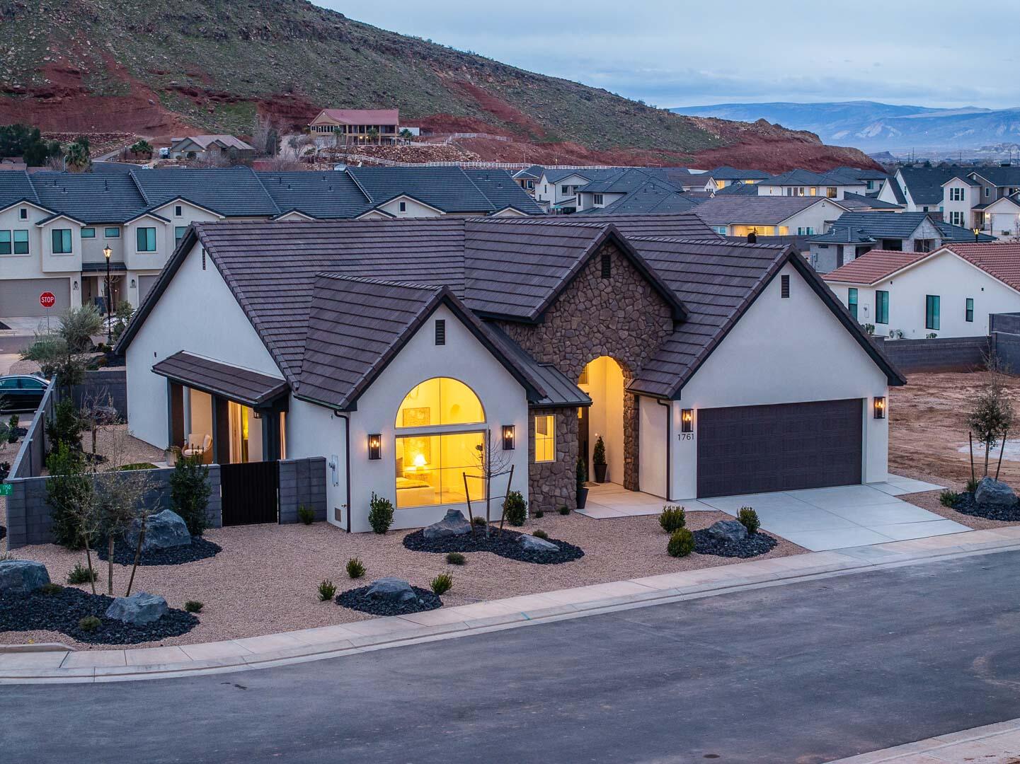 HERITAGE PLACE - Residential