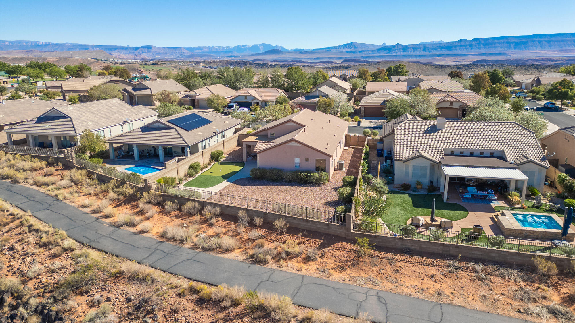 HIGHLAND PARK AT THE CORAL CANYON - Residential