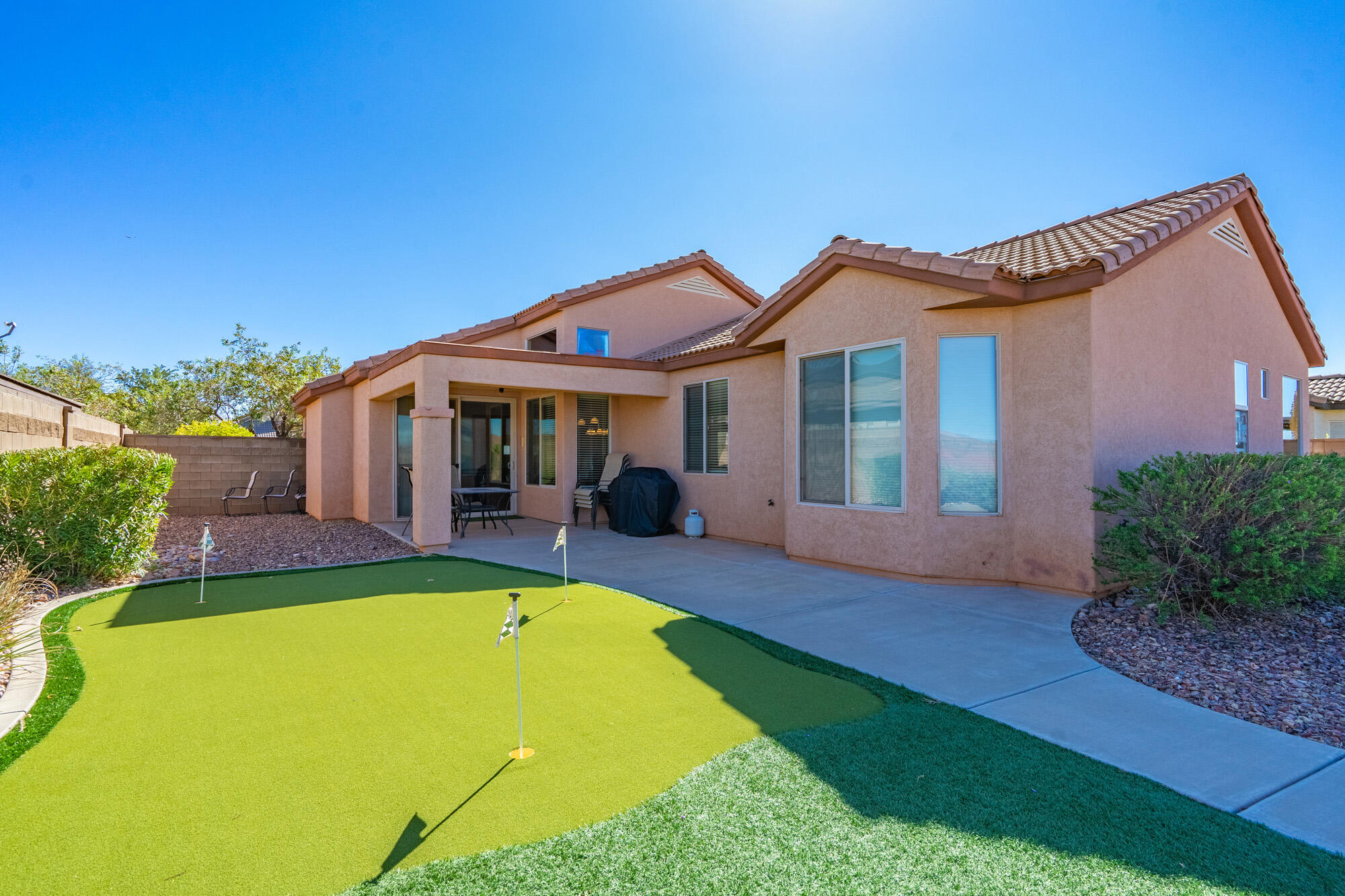 HIGHLAND PARK AT THE CORAL CANYON - Residential