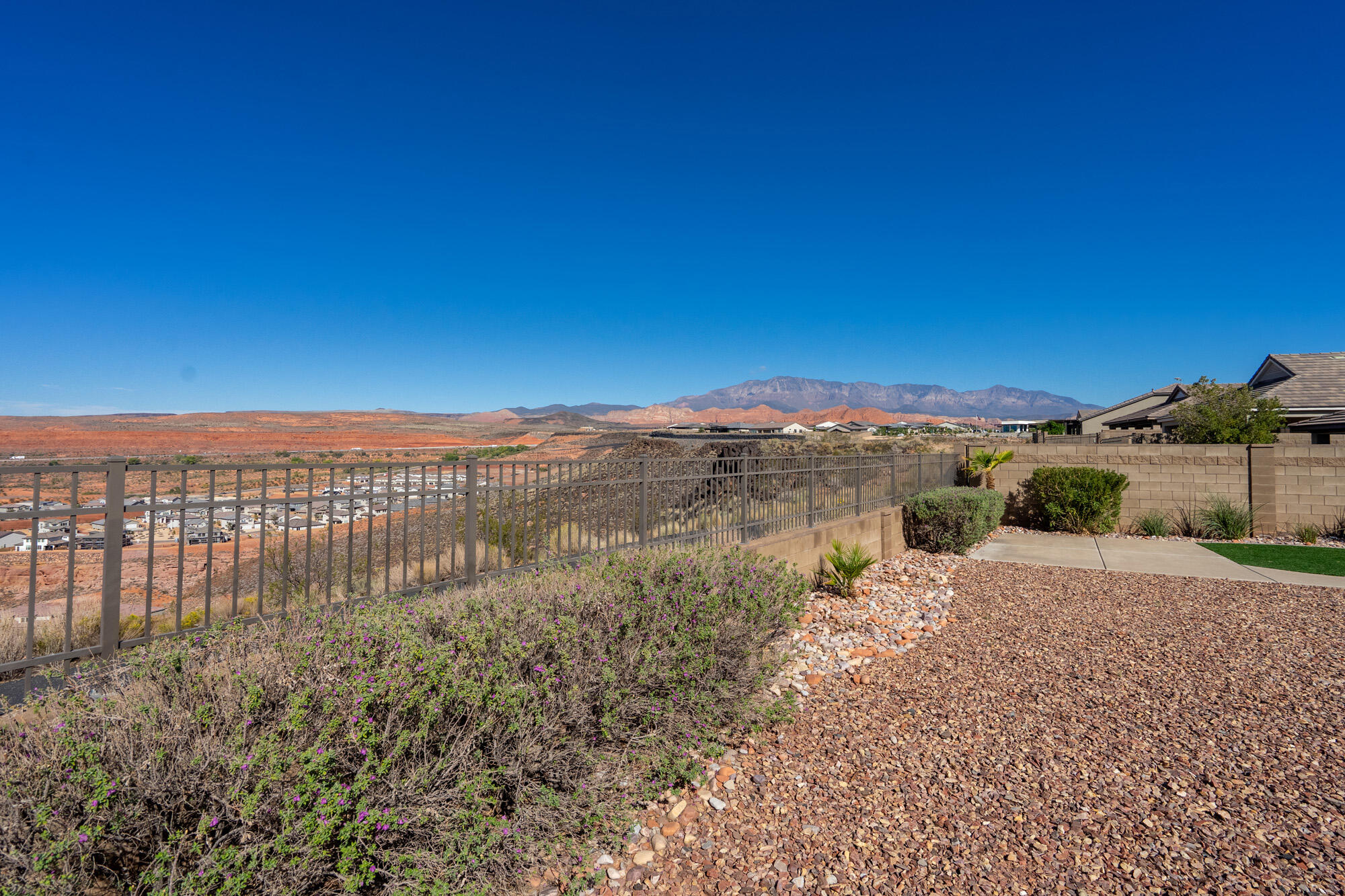 HIGHLAND PARK AT THE CORAL CANYON - Residential