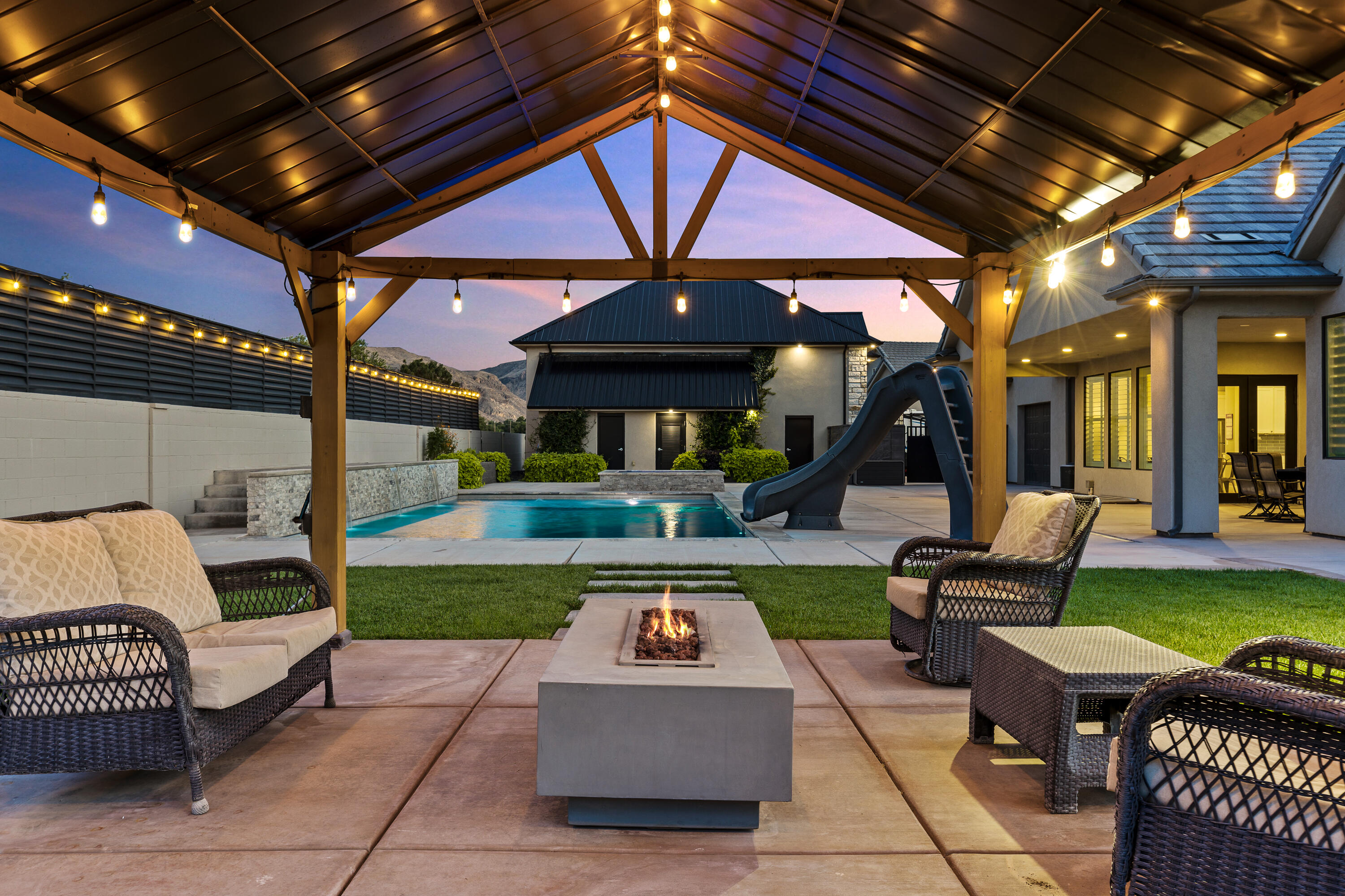 HARDCASTLE ESTATES - Residential