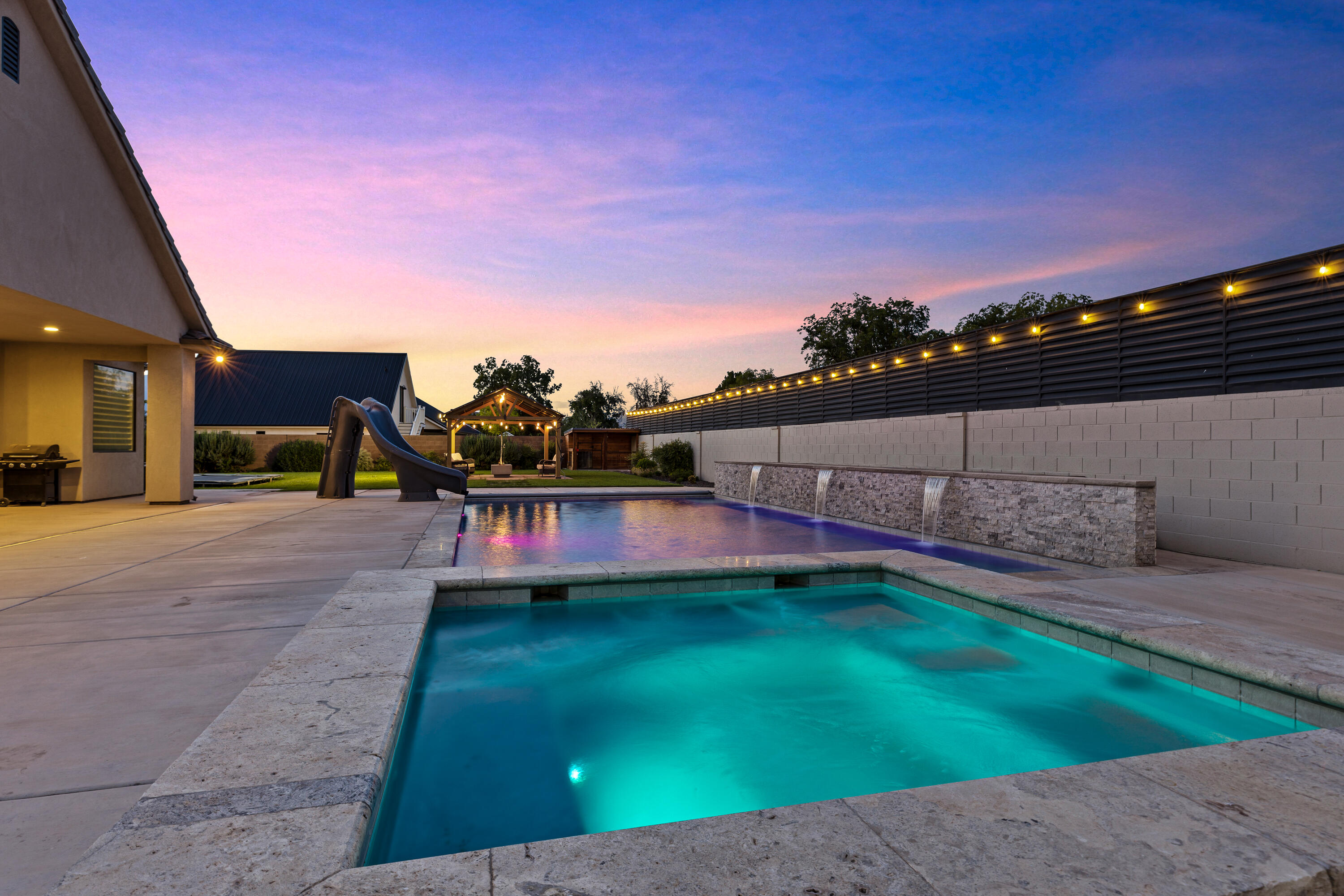 HARDCASTLE ESTATES - Residential