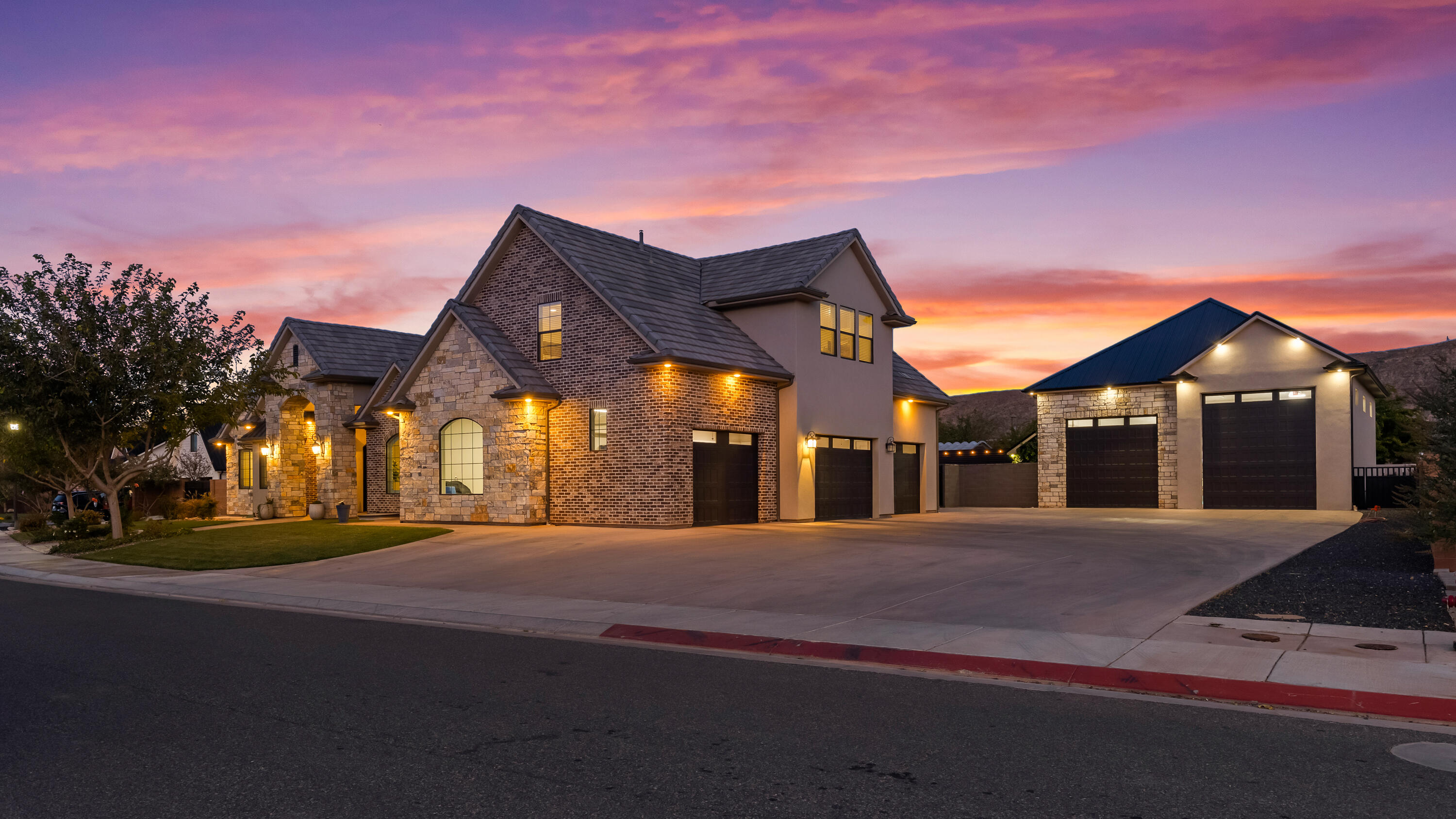 HARDCASTLE ESTATES - Residential