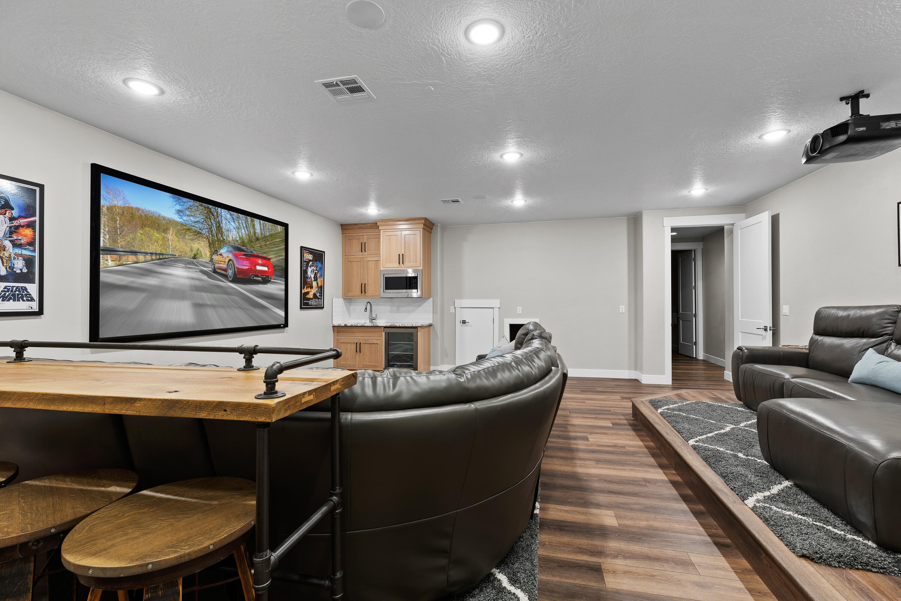 HARDCASTLE ESTATES - Residential