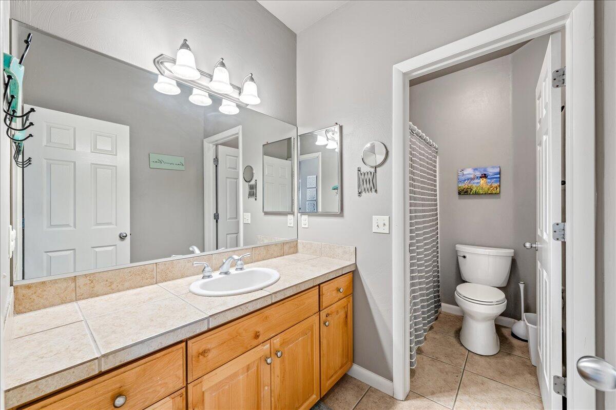 RIVER CREST TOWNHOMES - Residential