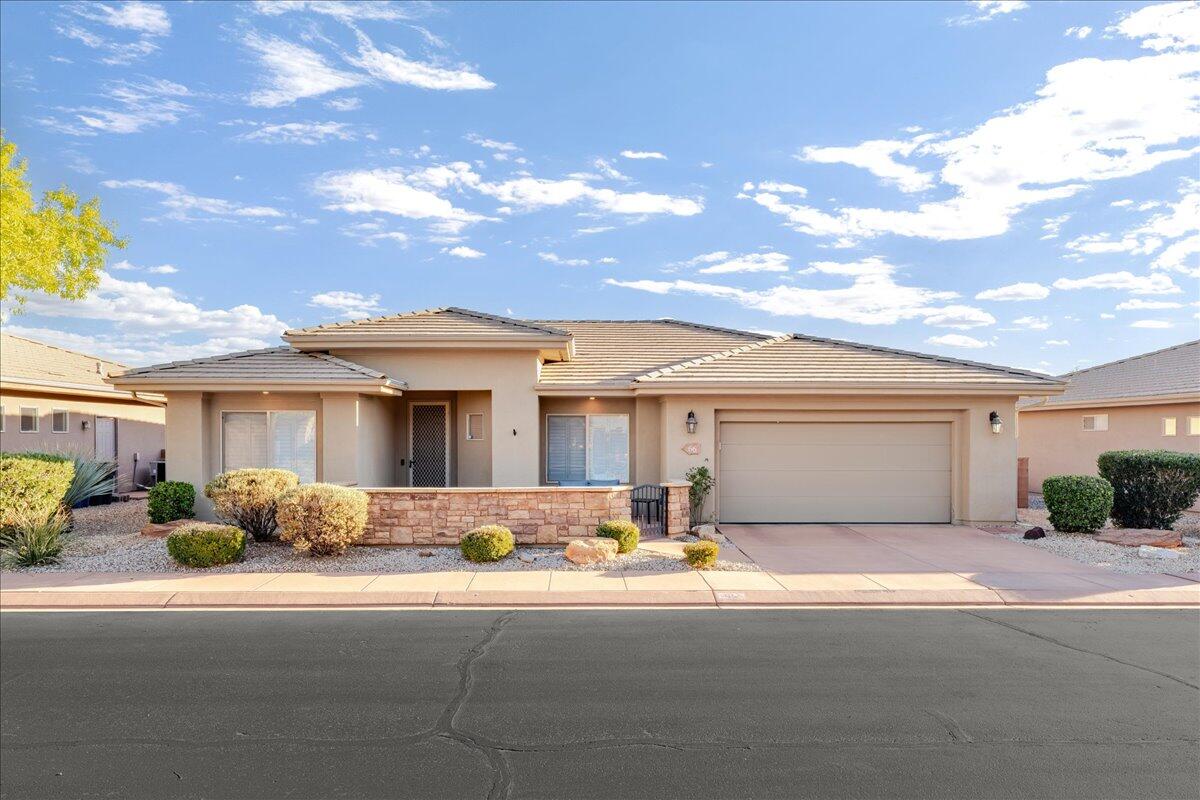 RIVER CREST TOWNHOMES - Residential