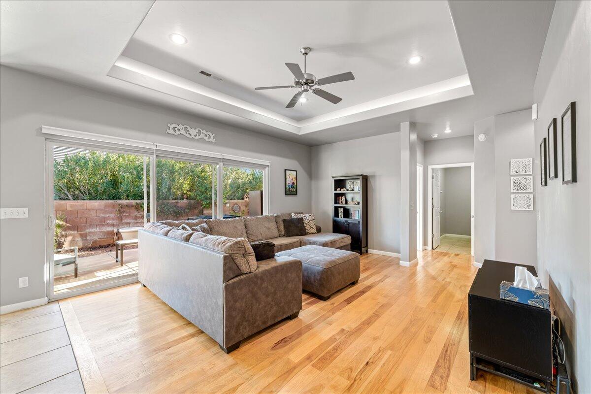 RIVER CREST TOWNHOMES - Residential