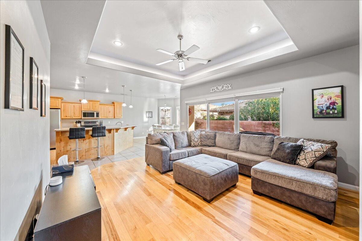 RIVER CREST TOWNHOMES - Residential