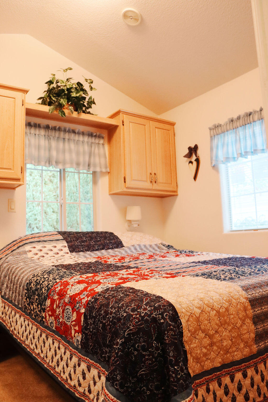 HARRISBURG LAKESIDE ESTATES - Residential