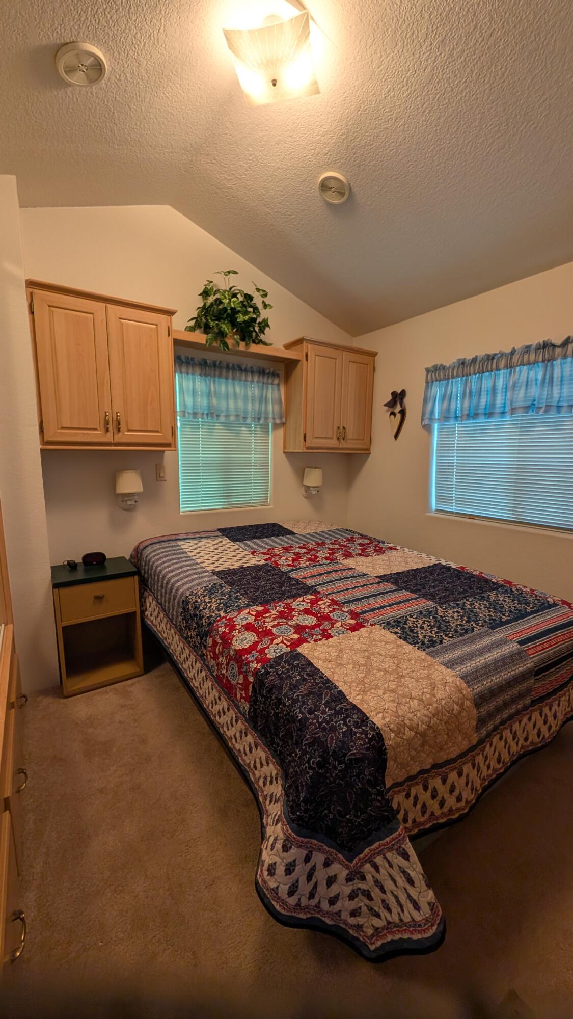 HARRISBURG LAKESIDE ESTATES - Residential