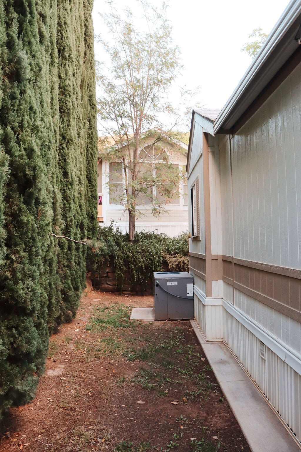 HARRISBURG LAKESIDE ESTATES - Residential