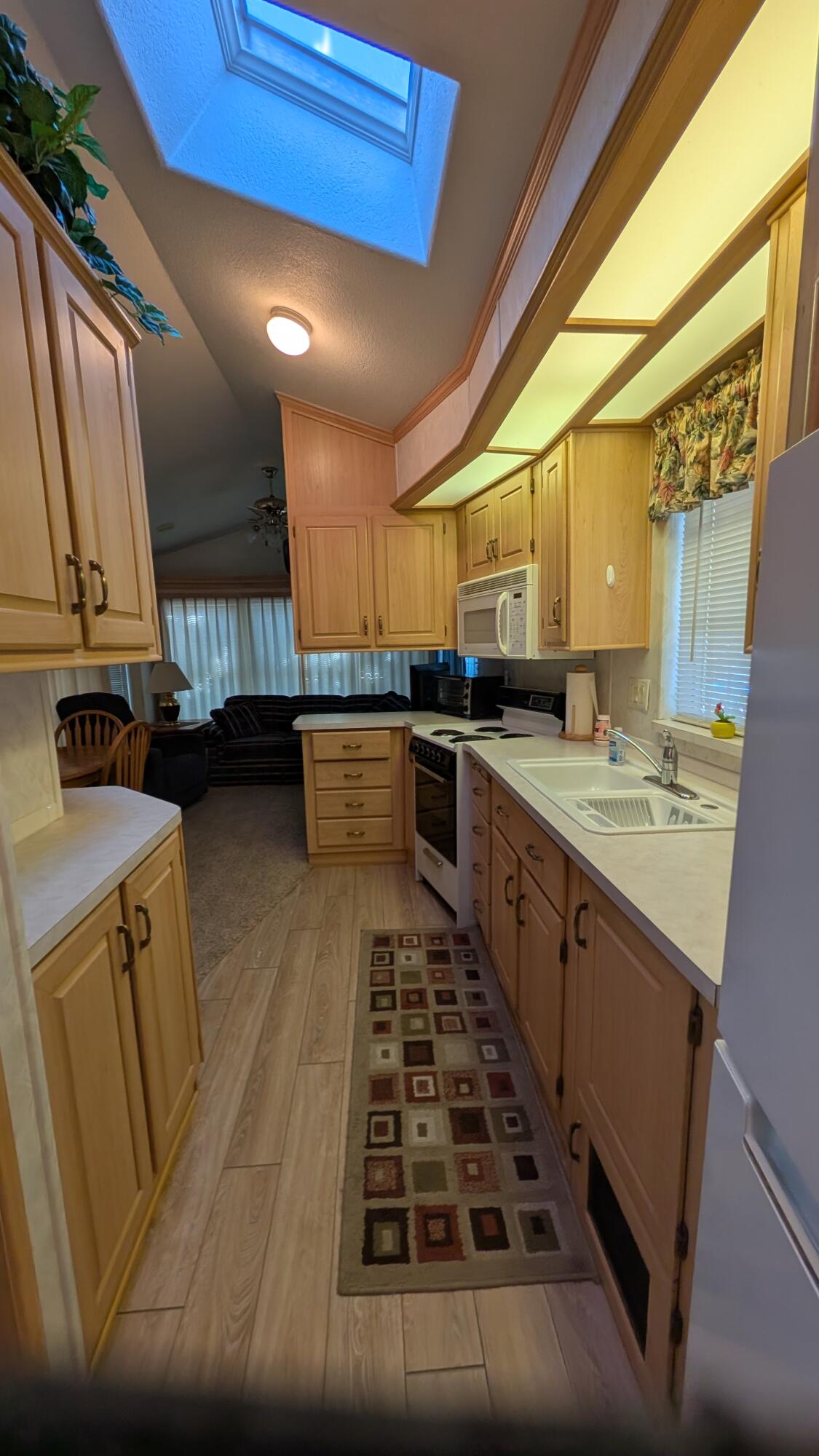 HARRISBURG LAKESIDE ESTATES - Residential