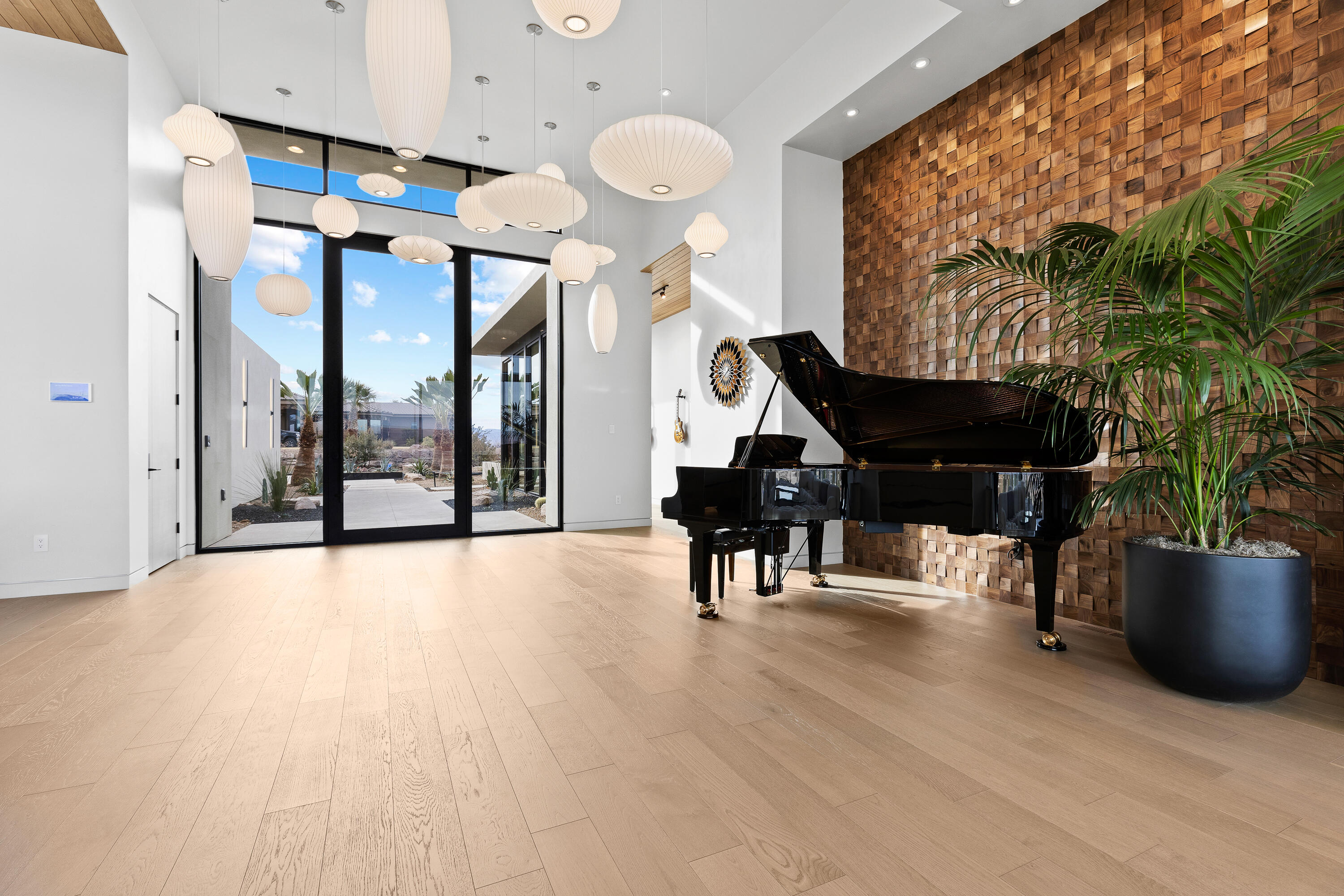 STONE CLIFF - Residential