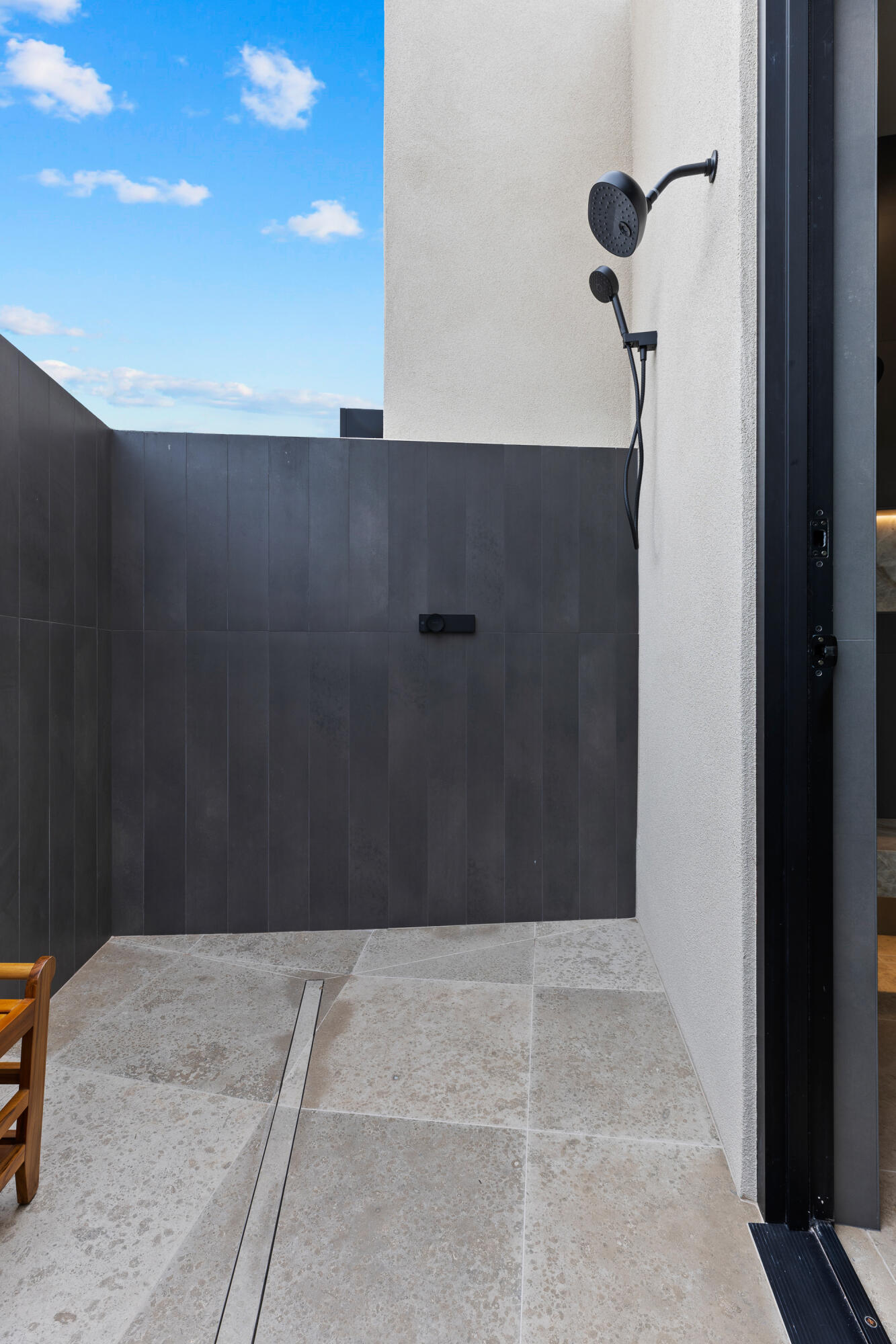 STONE CLIFF - Residential