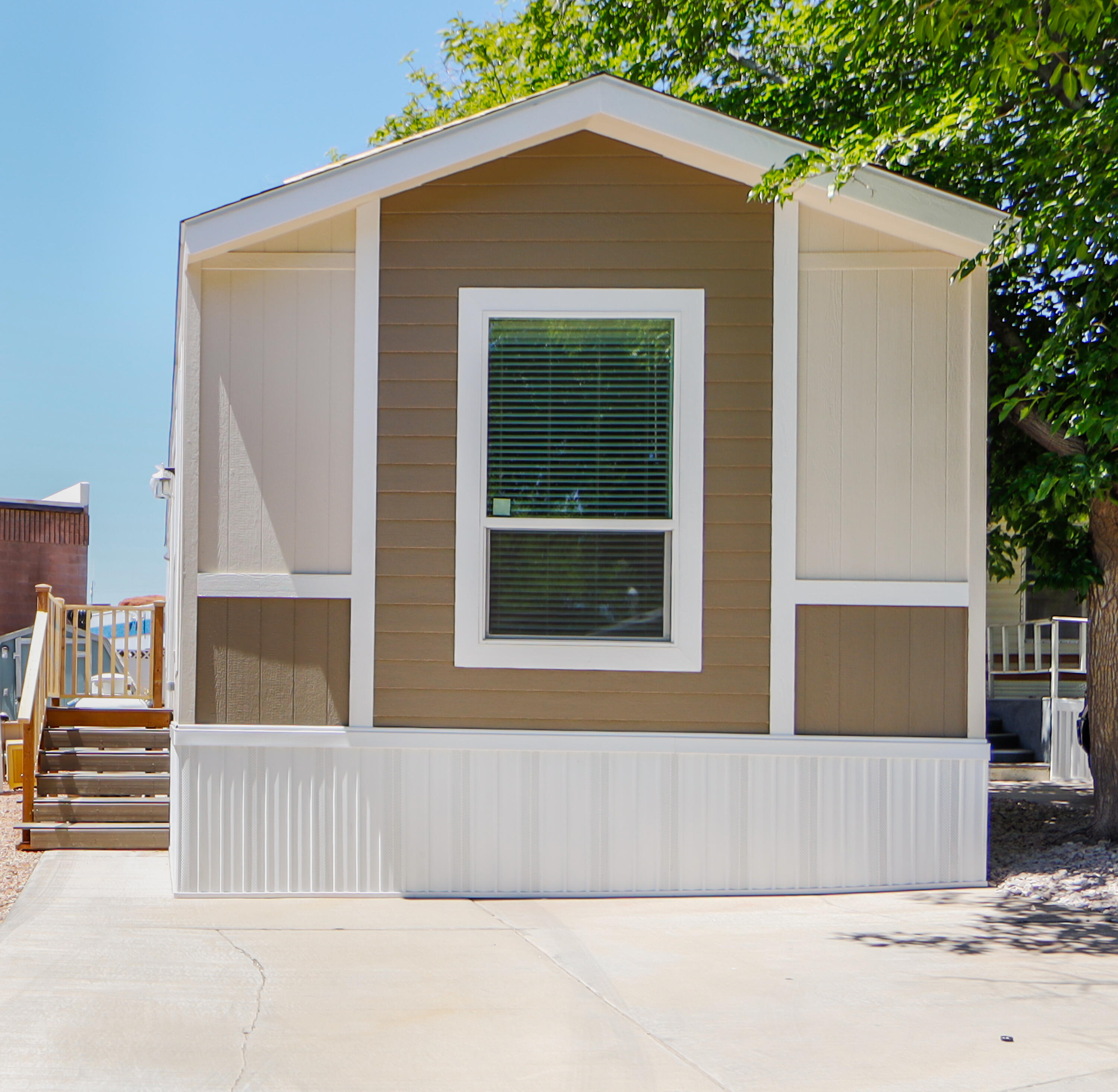CANYON BREEZE RV RESORT - Residential