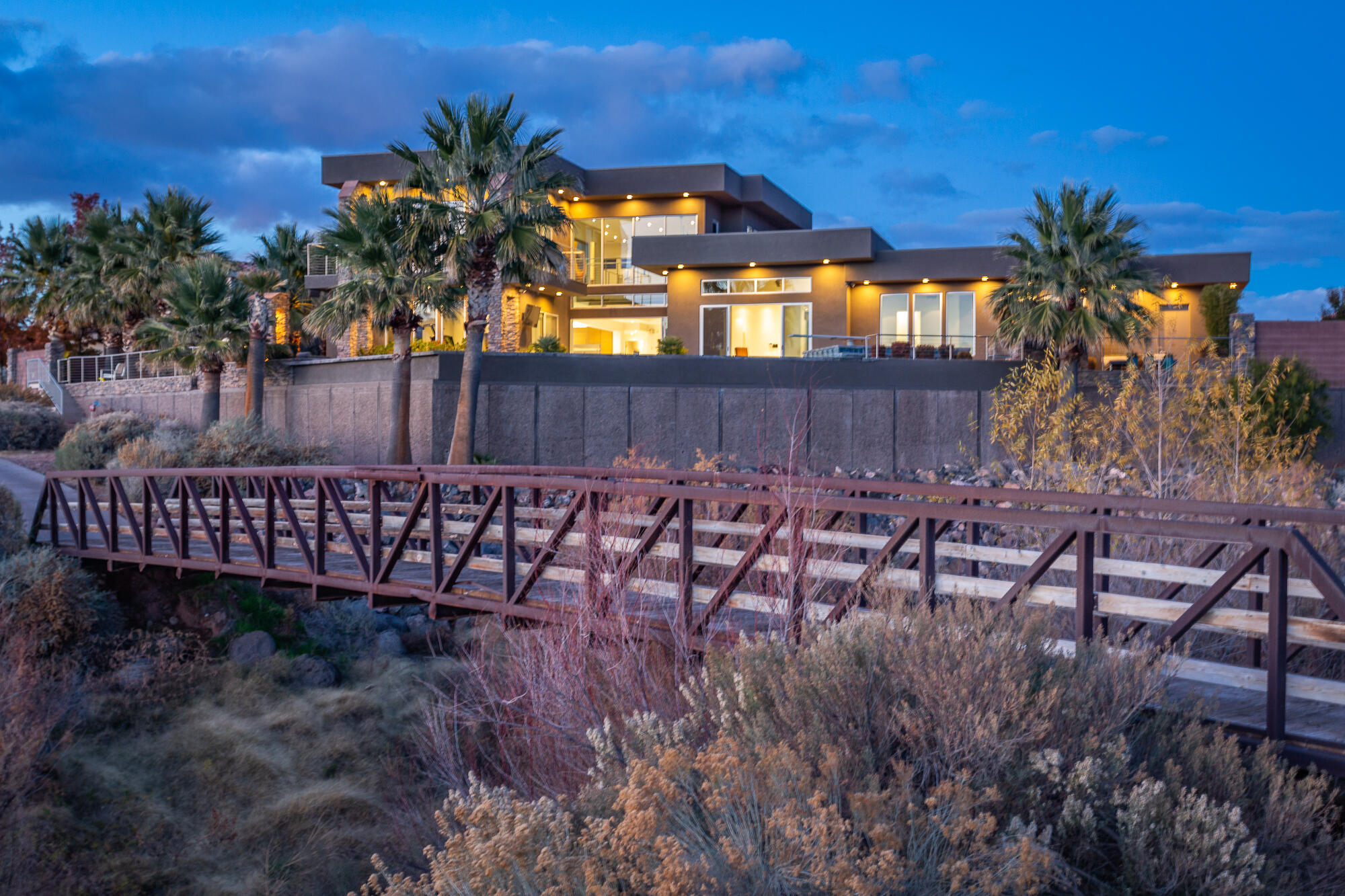 TWIN CREEKS AT STONEBRIDGE - Residential