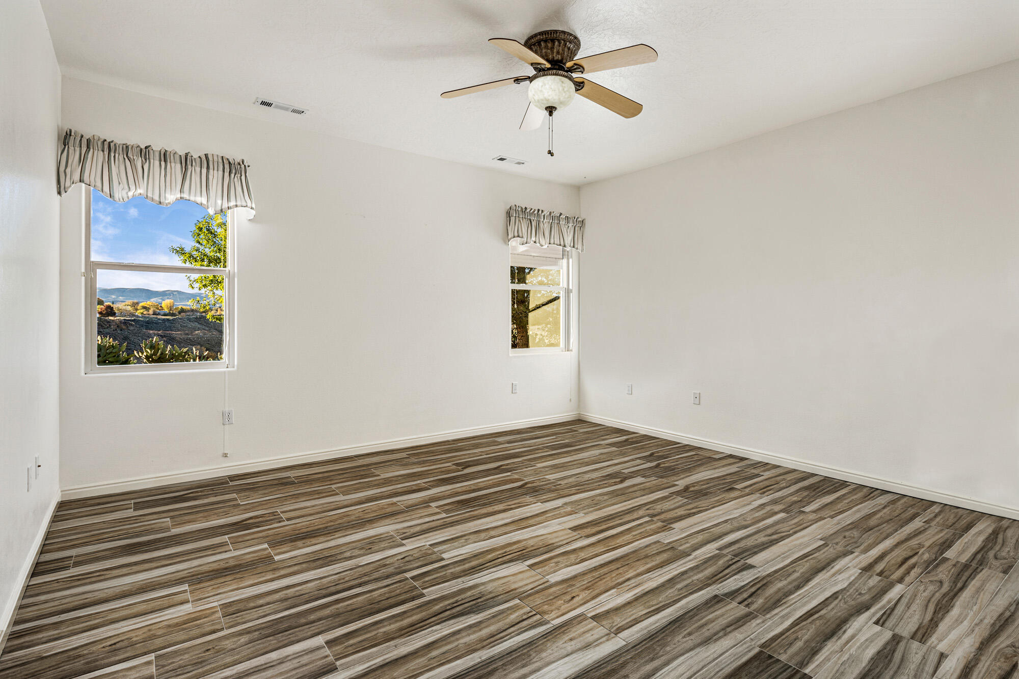 TOQUERVILLE TERRACE - Residential