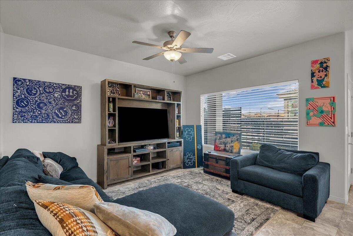 RED TRAILS SUNRISE VALLEY - Residential