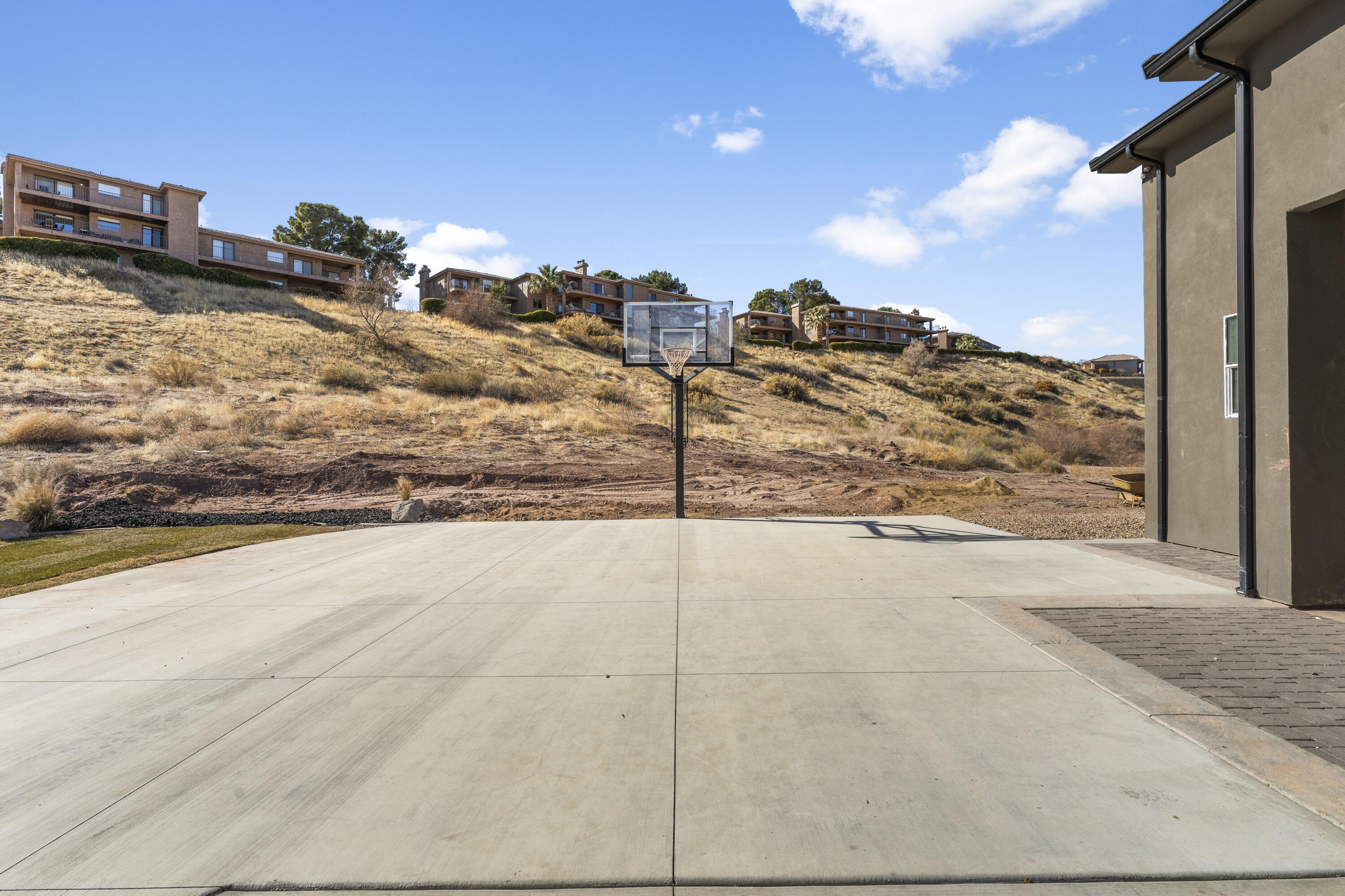 OVERLOOK AT GREEN VALLEY - Residential