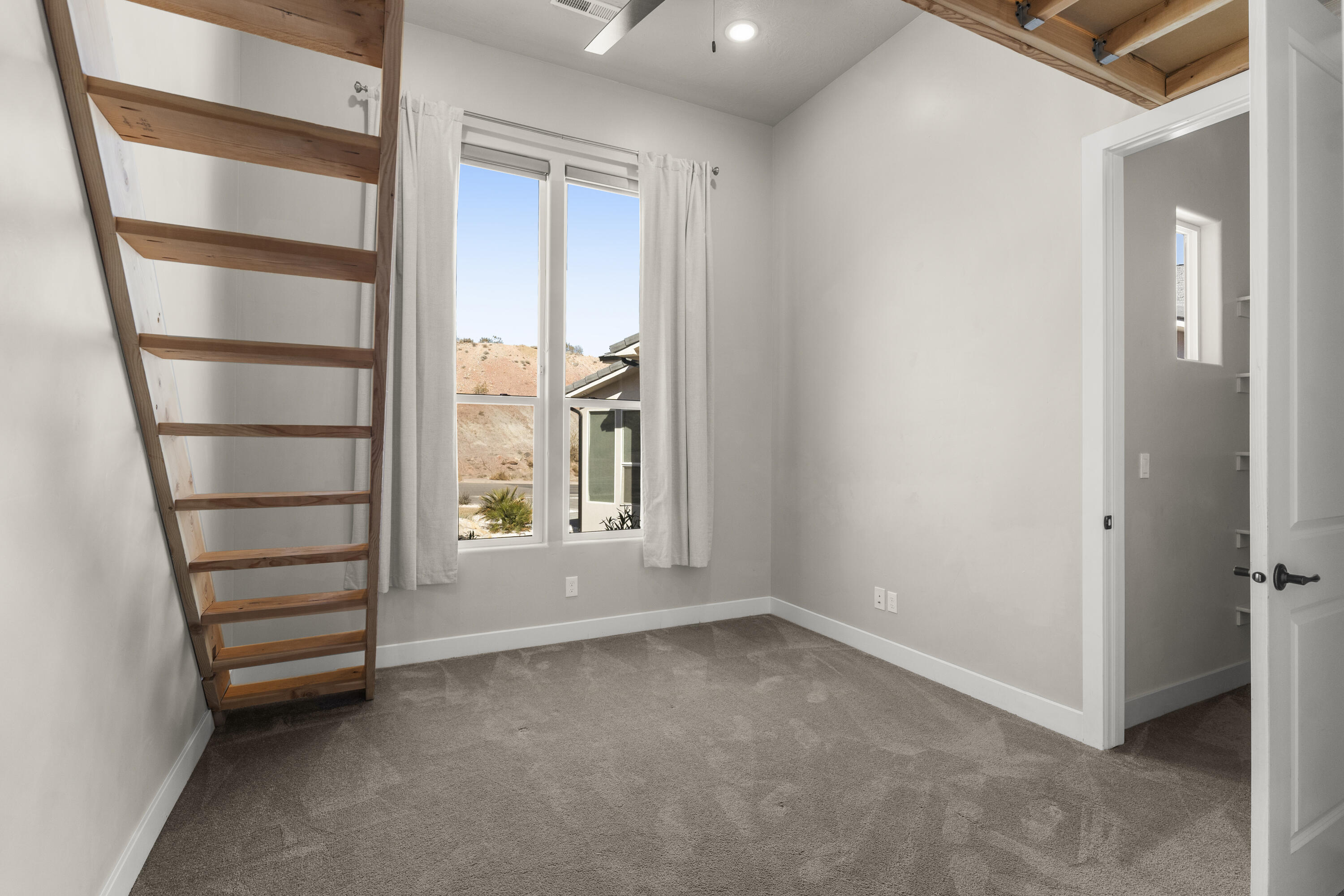 OVERLOOK AT GREEN VALLEY - Residential