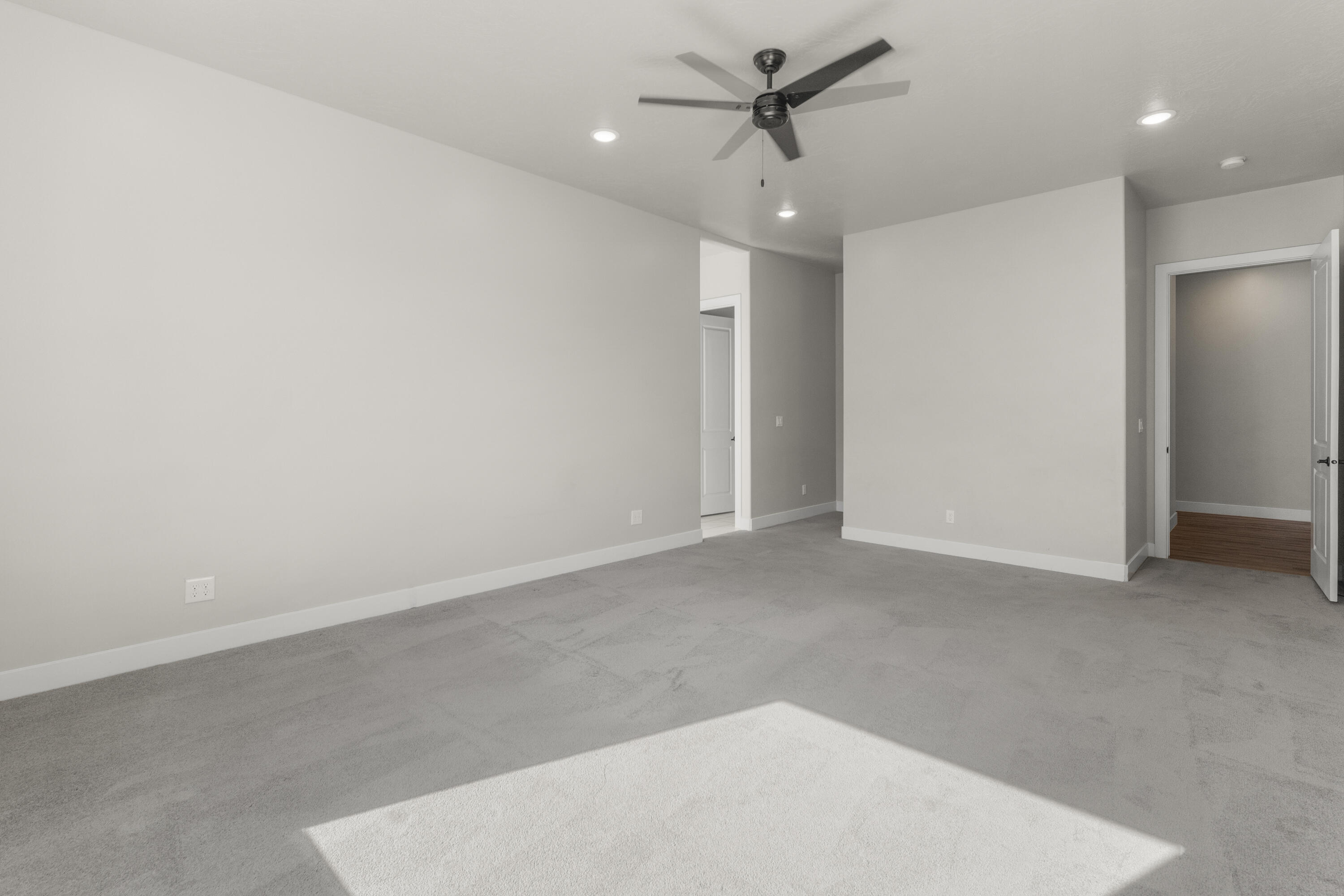 OVERLOOK AT GREEN VALLEY - Residential