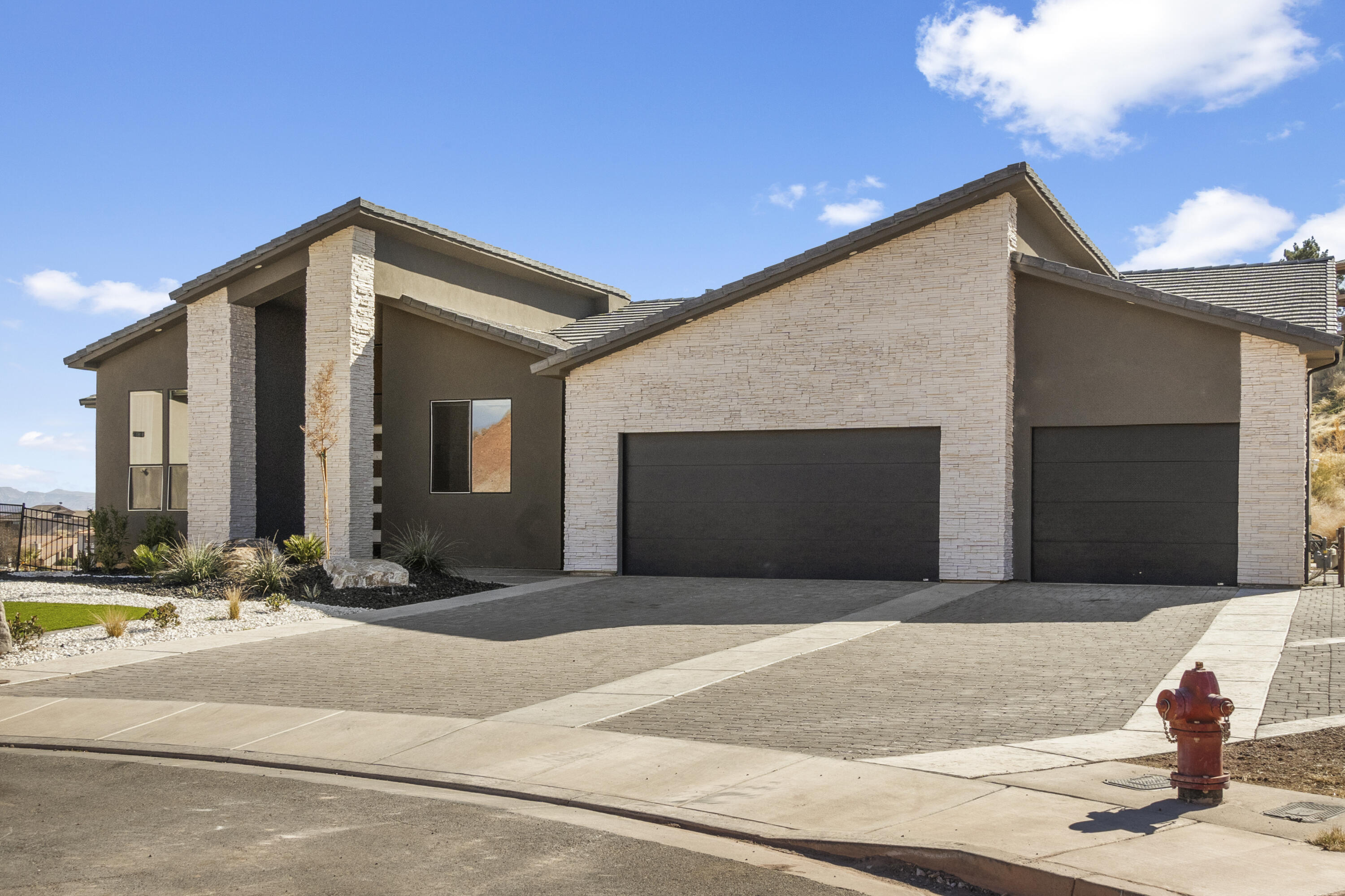 OVERLOOK AT GREEN VALLEY - Residential