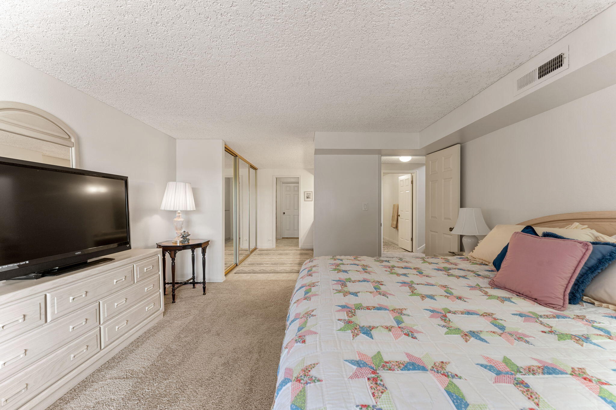 VISTA GRANDE TOWNHOMES - Residential