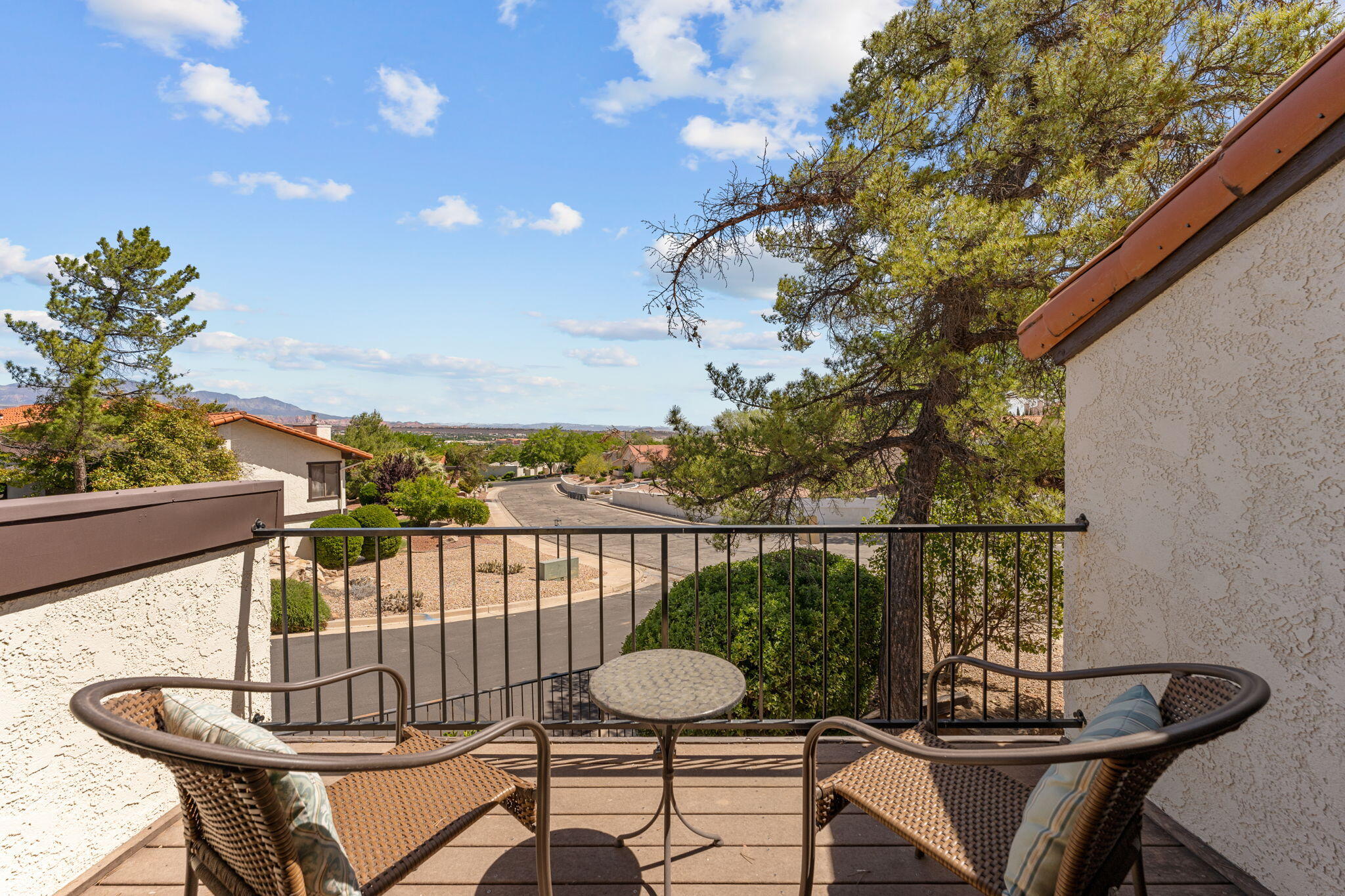 VISTA GRANDE TOWNHOMES - Residential