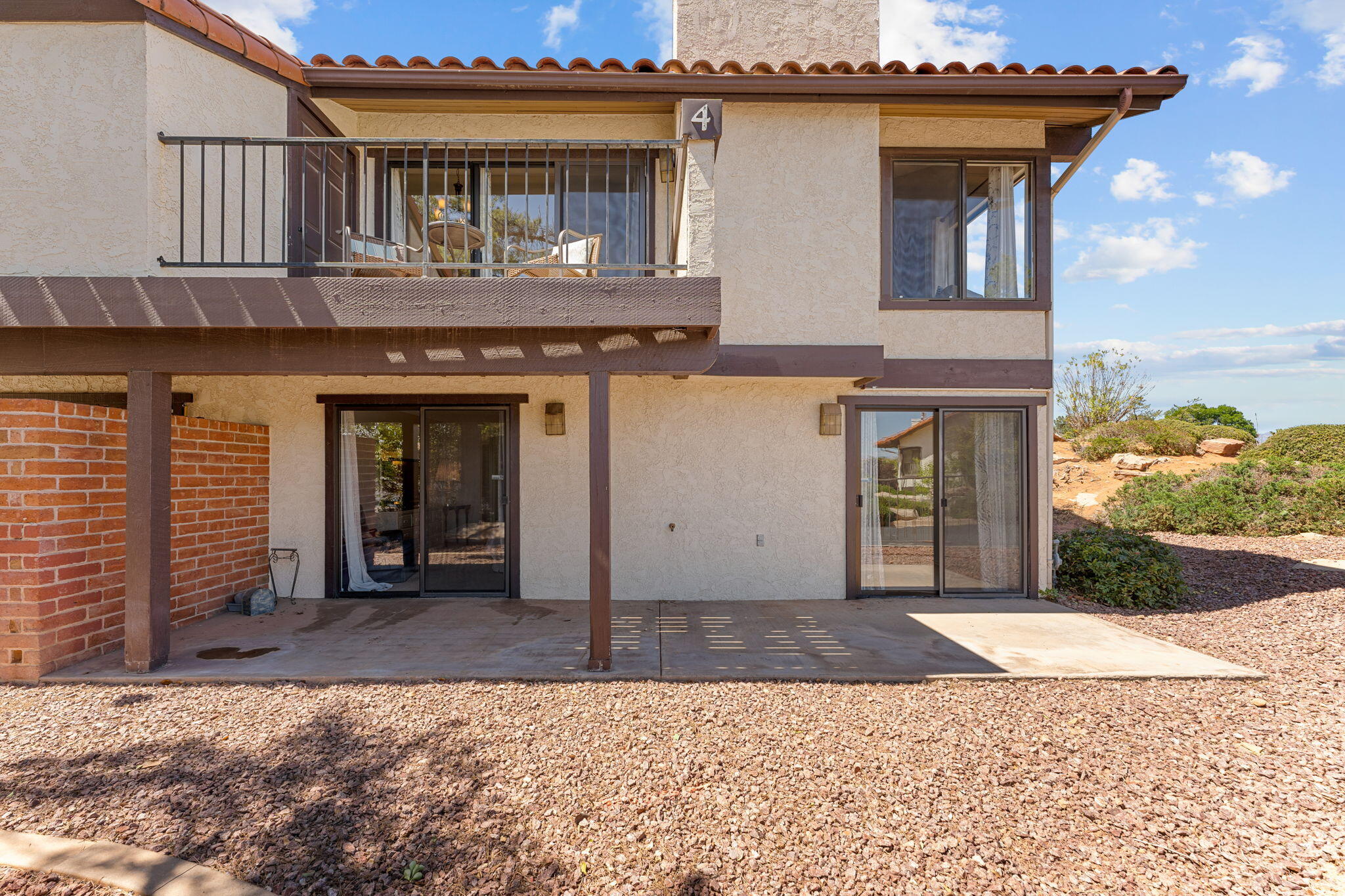 VISTA GRANDE TOWNHOMES - Residential