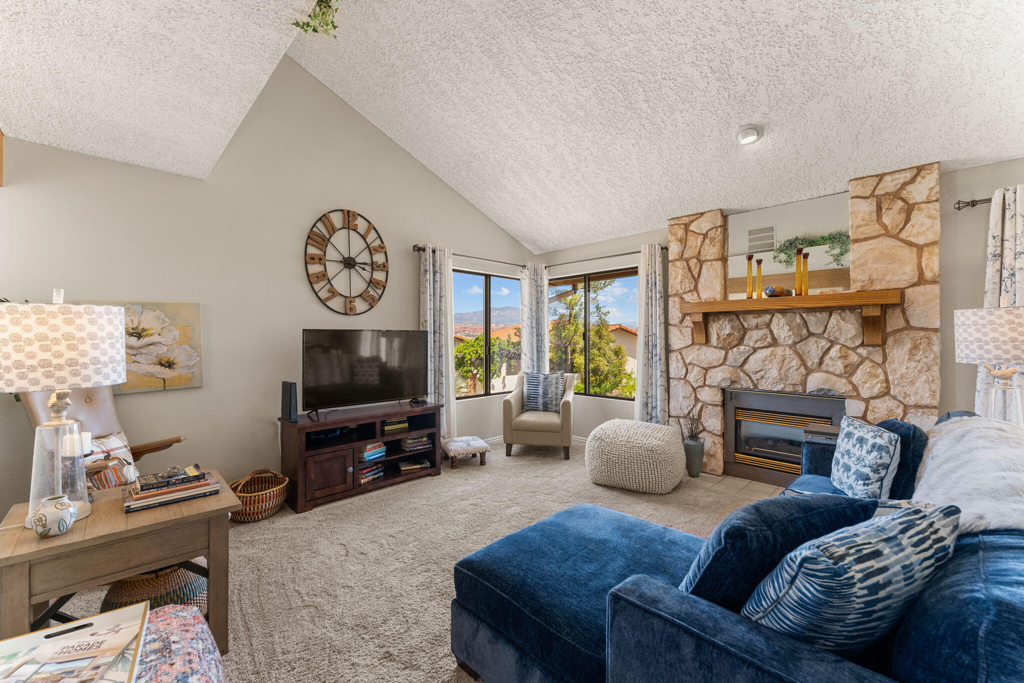 VISTA GRANDE TOWNHOMES - Residential