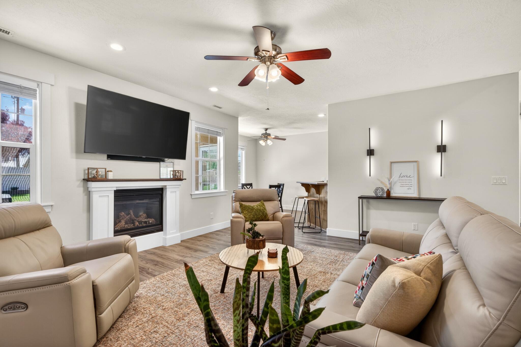 COBBLESTONE FIELDS (H) - Residential