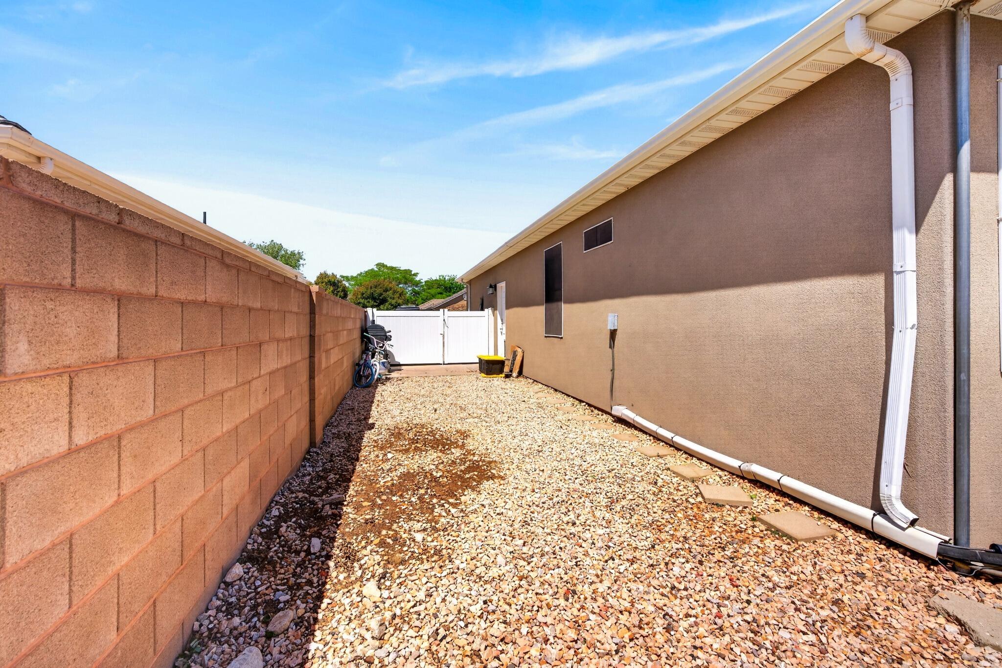 COBBLESTONE FIELDS (H) - Residential