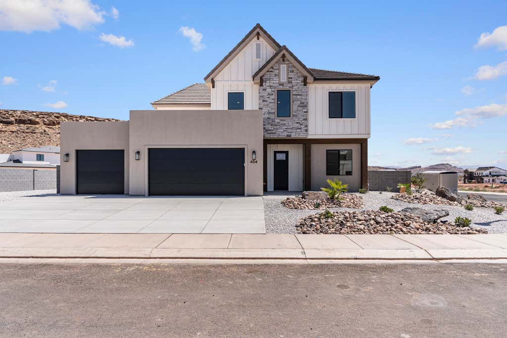 Photo of Lot 45 Dixie Heights, Hurricane, UT 84737 (MLS # 26-275011)