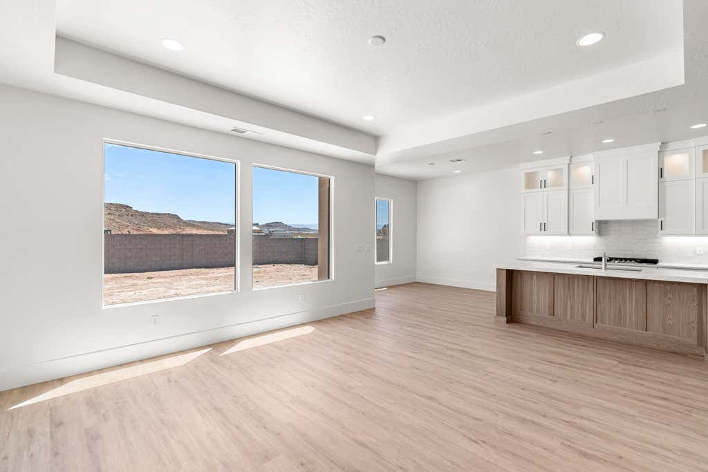 Photo of Lot 45 Dixie Heights, Hurricane, UT 84737 (MLS # 26-275011)