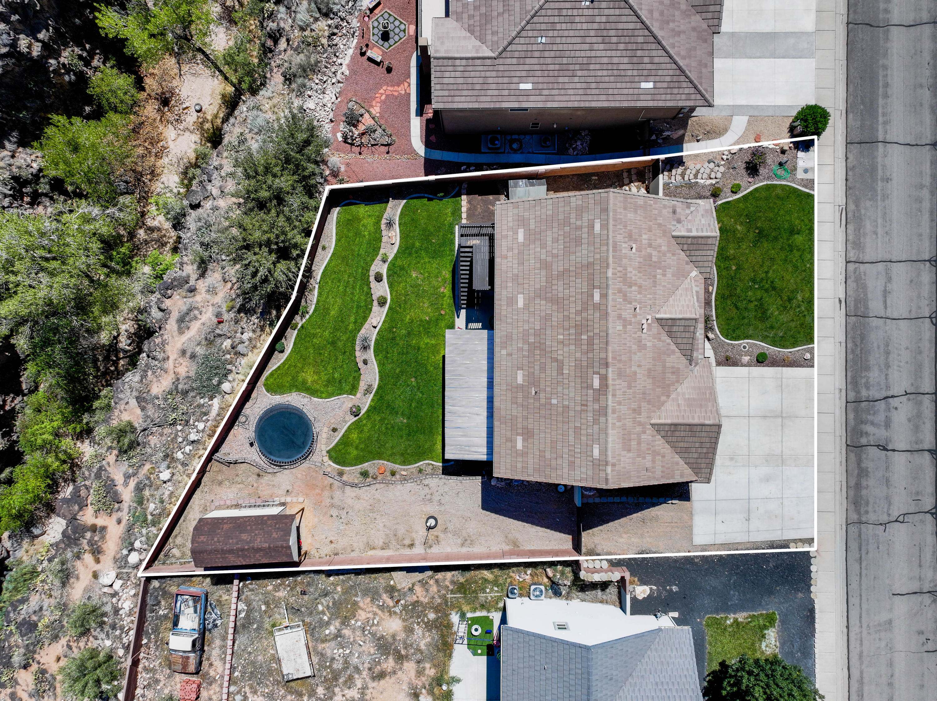 ALMOND HEIGHTS PARK - Residential