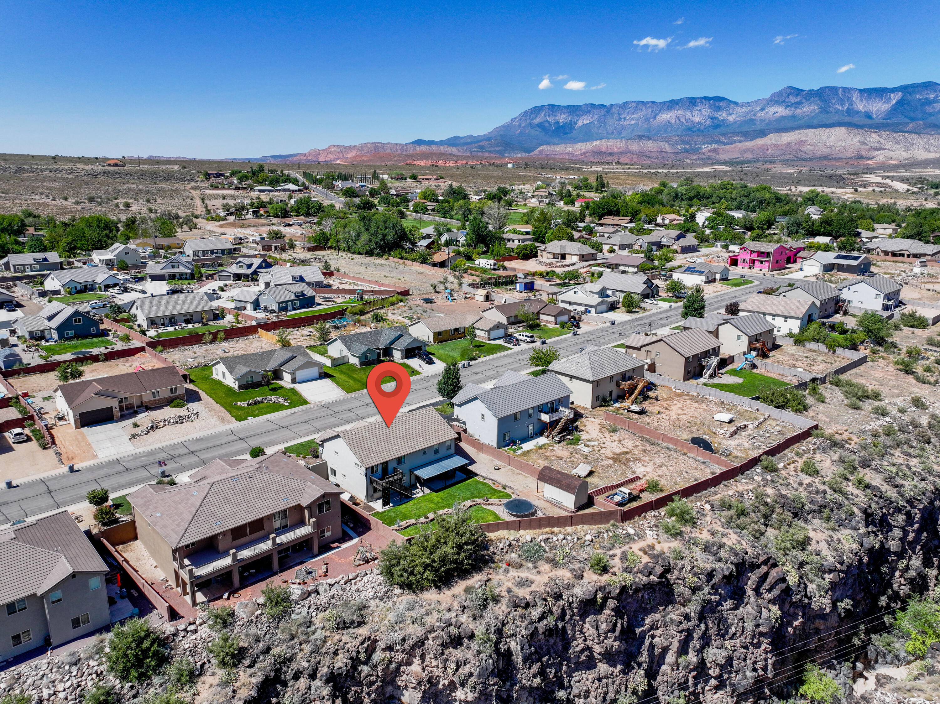 ALMOND HEIGHTS PARK - Residential